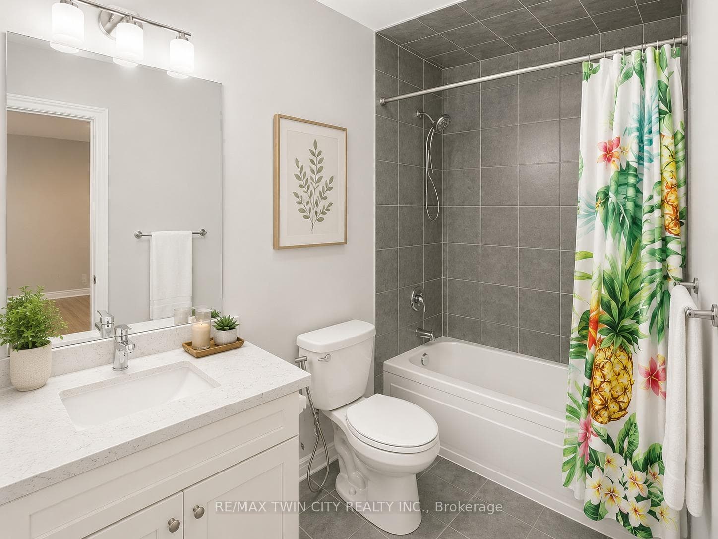 186 Blair Creek Drive Unit Upper photo 6