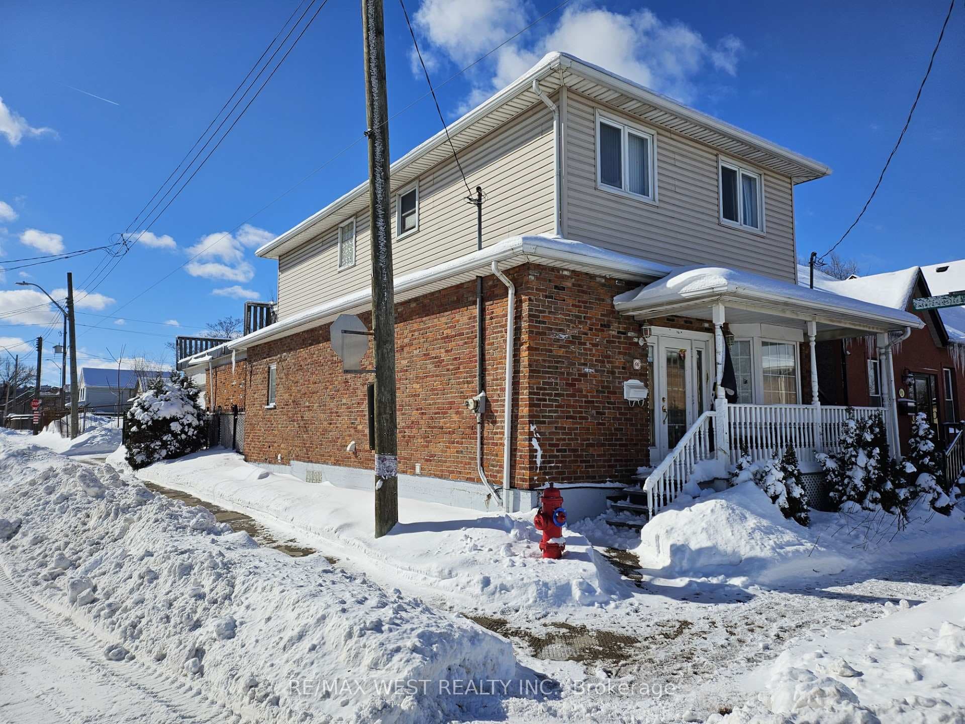 66 Burton Street photo 1