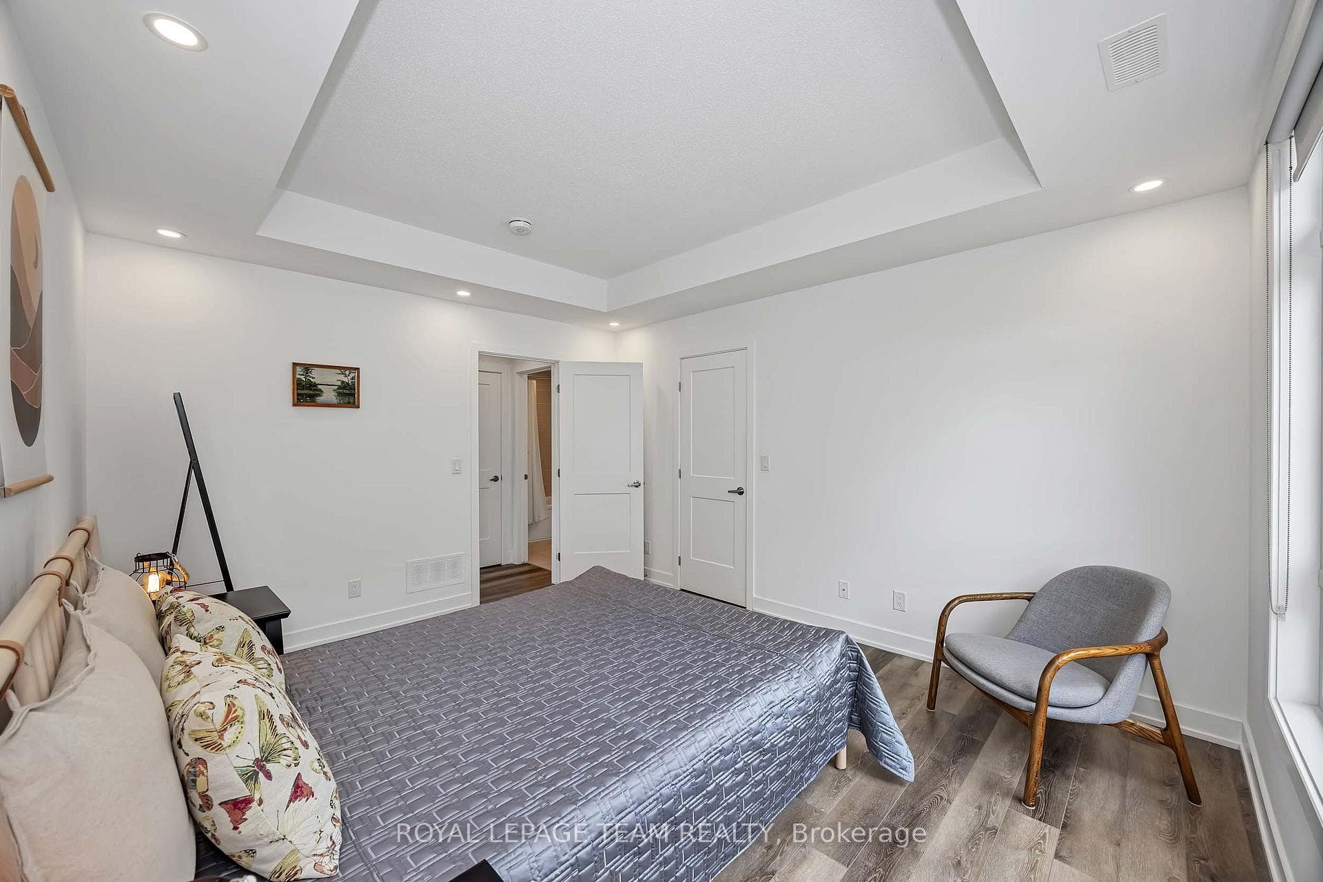 121 Fairweather Street photo 16