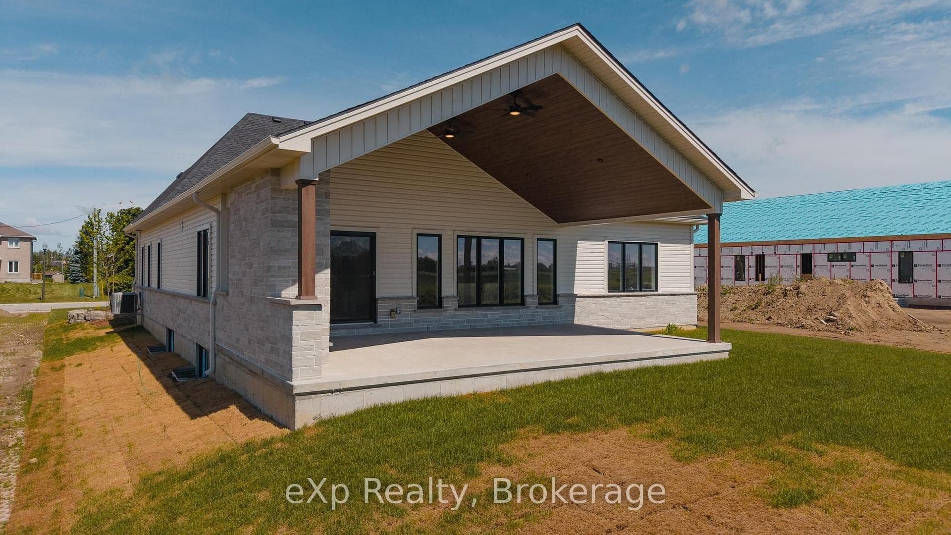 1036 Walton Avenue photo 39