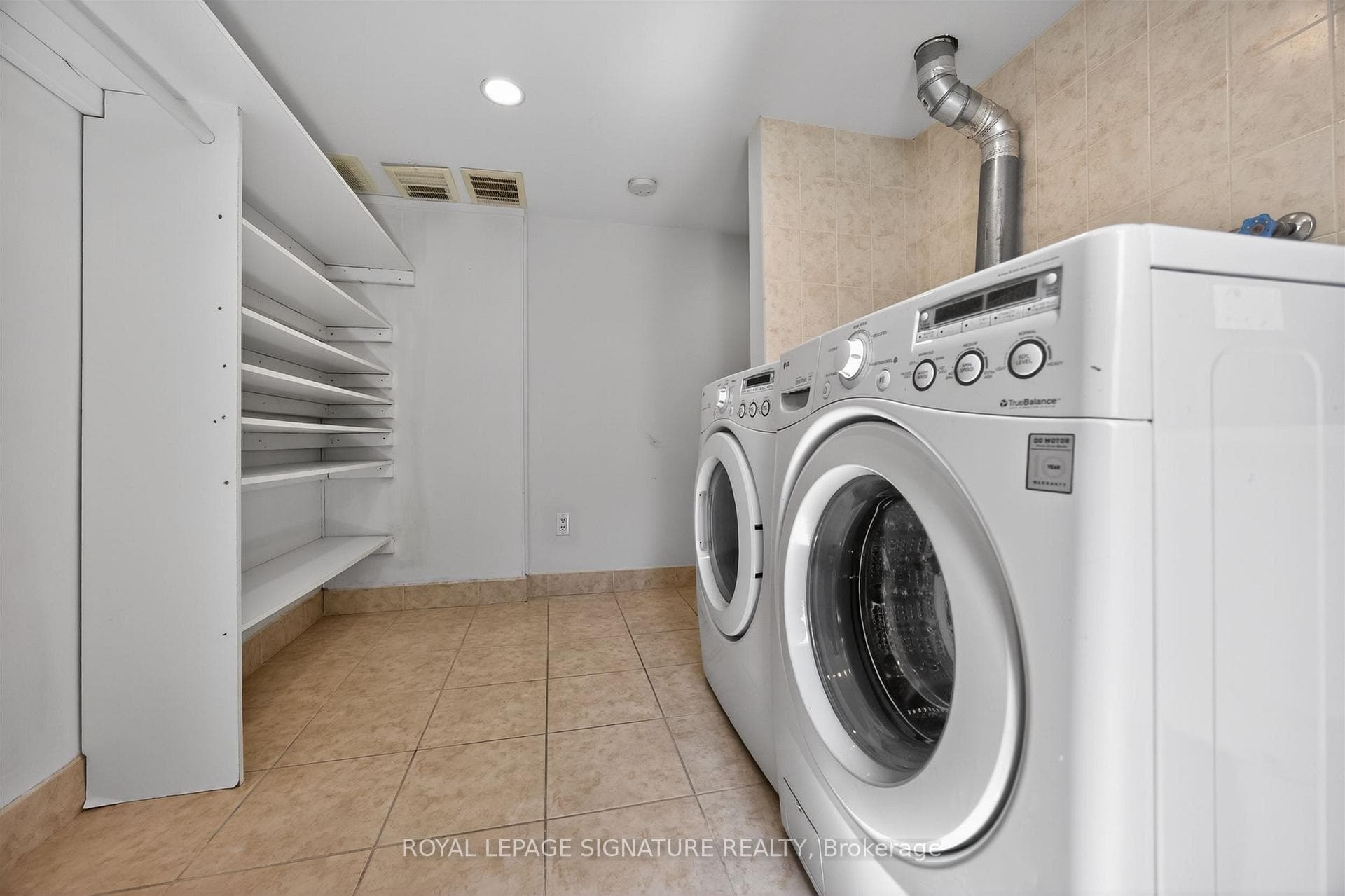 426 Armadale Avenue photo 46
