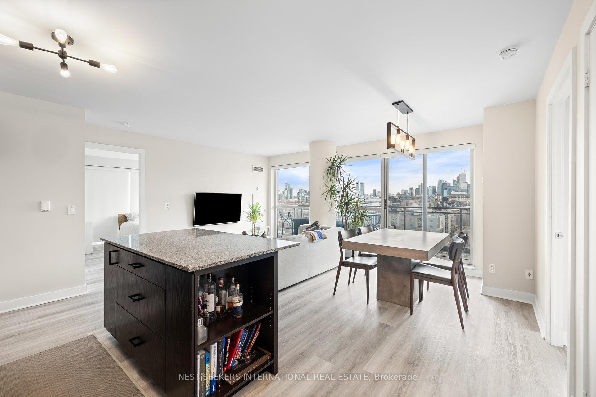 80 Western Battery Road Unit 1506 photo 4