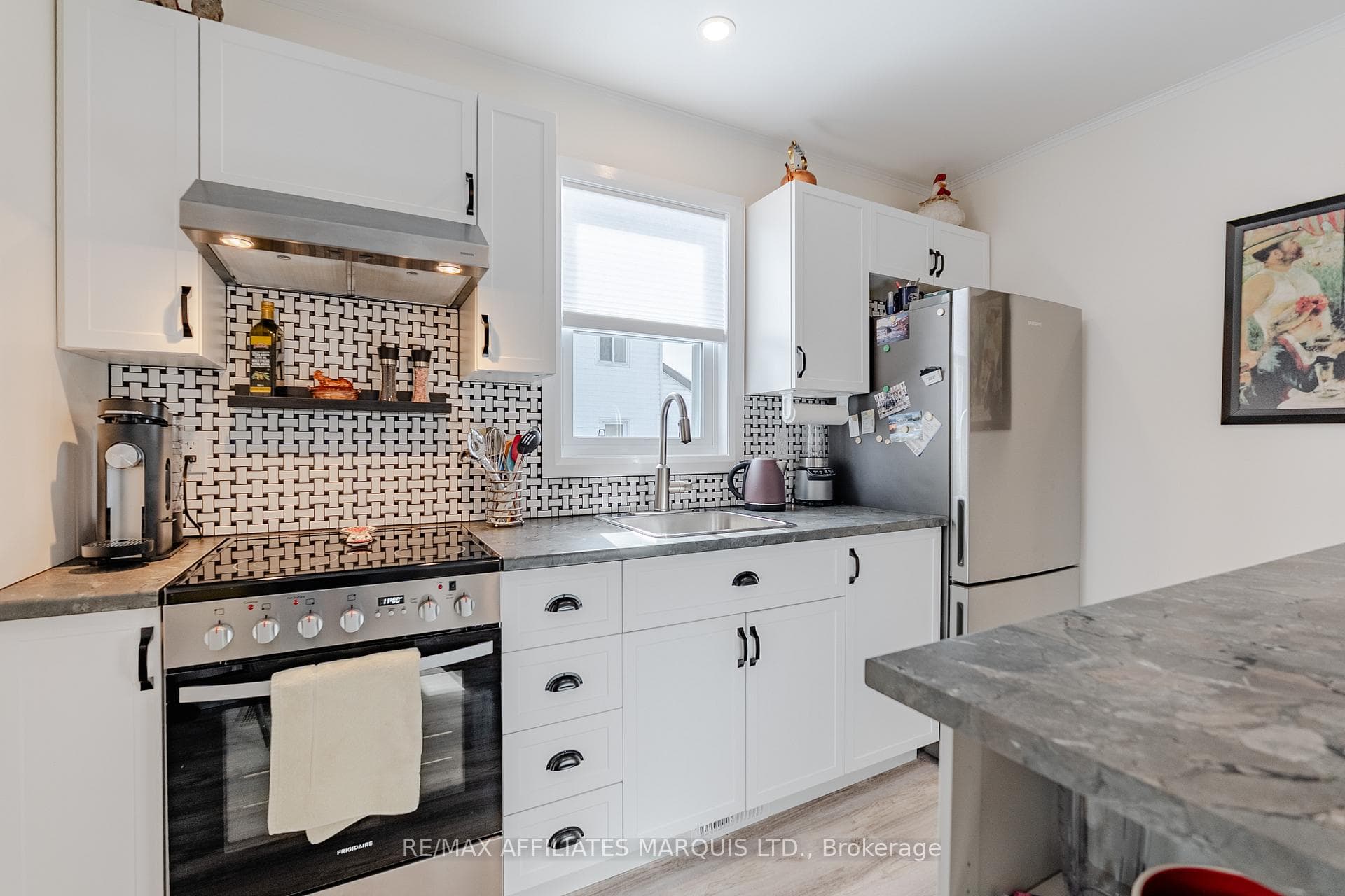1234 Notre Dame Street photo 7