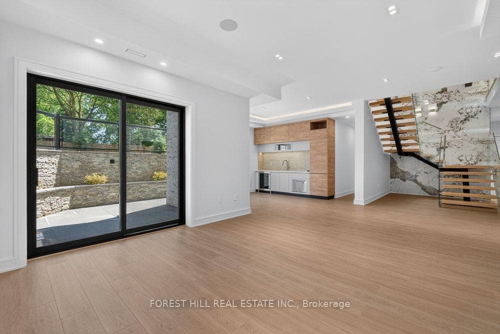 103 Bevdale Road photo 37