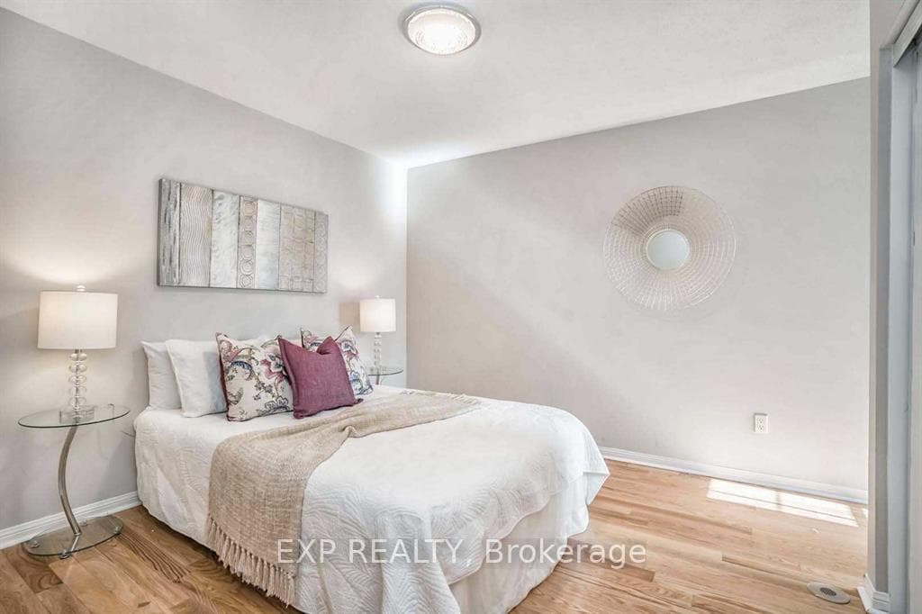 945 Sprague Place photo 19