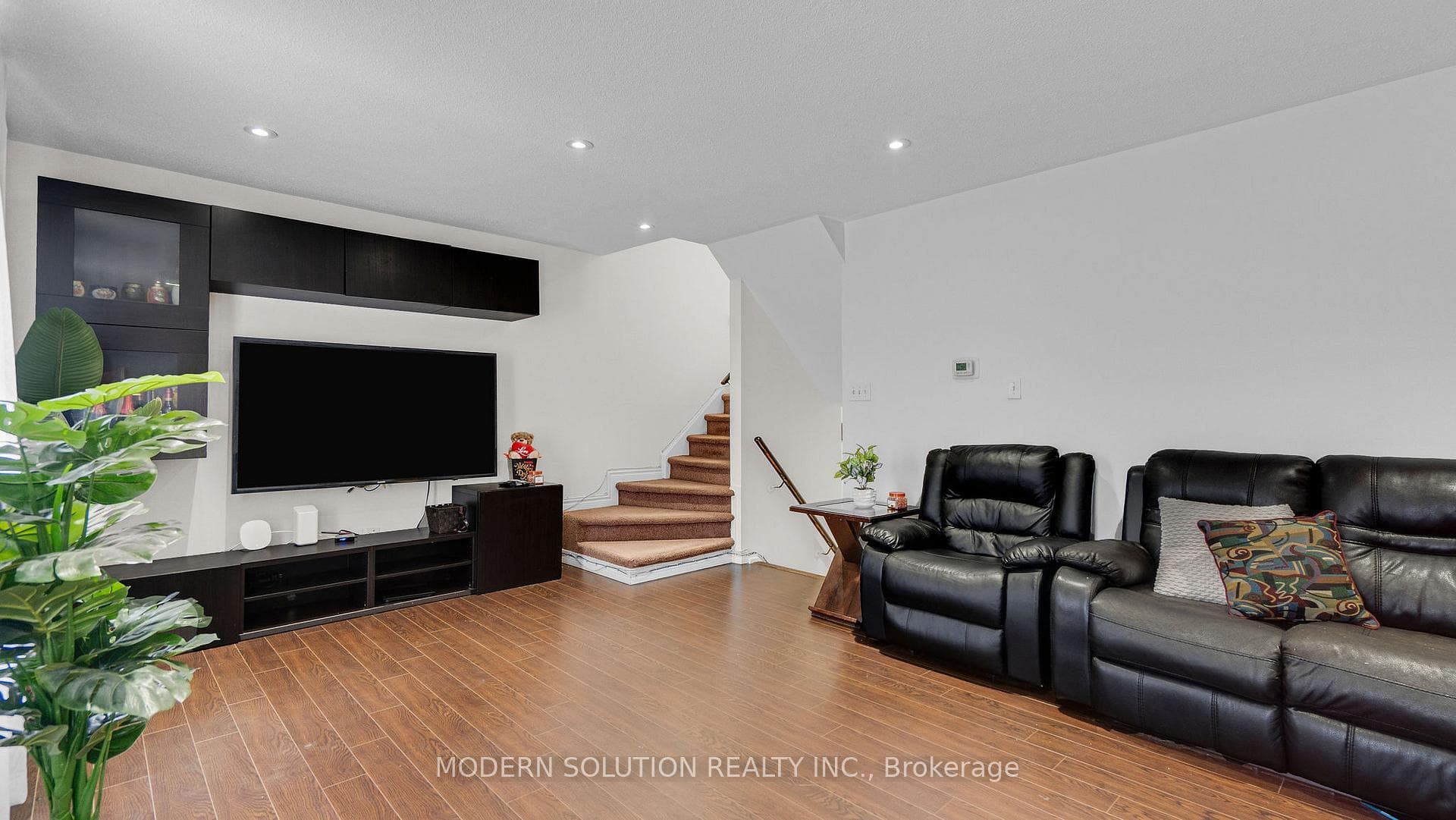 1559 Albion Road Unit 41 photo 12