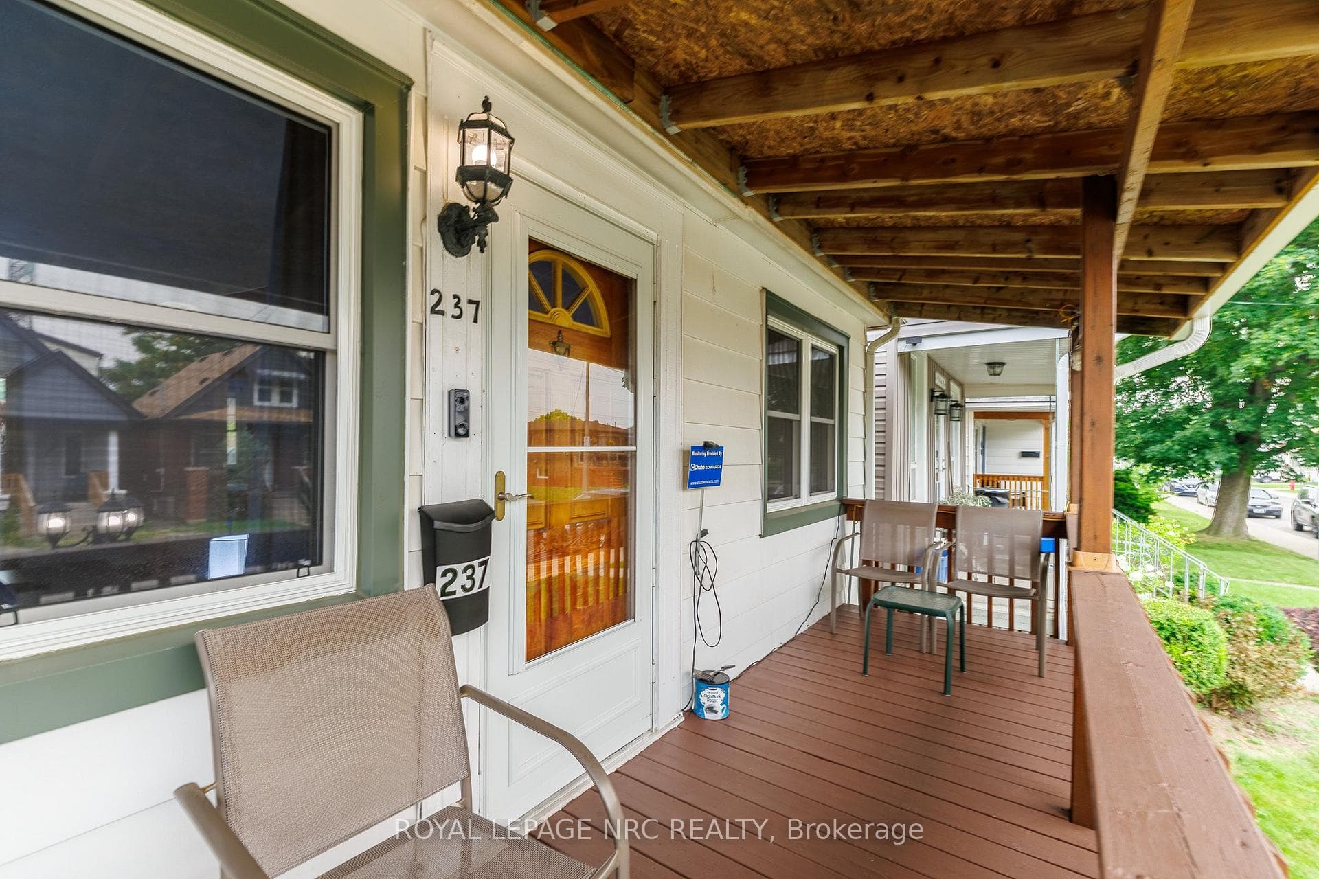 237 PALING Avenue photo 2