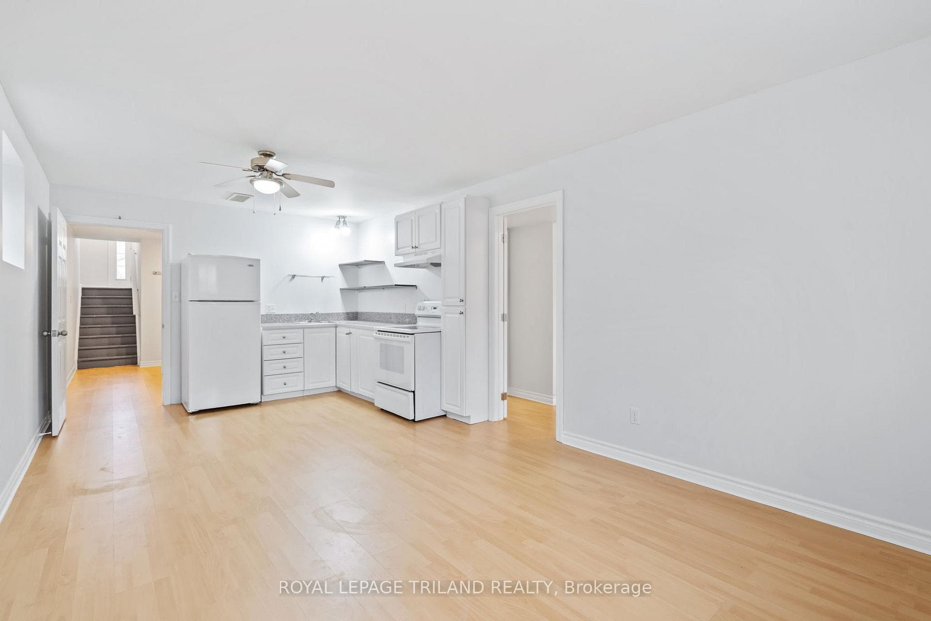 1024 Blythwood Road photo 29
