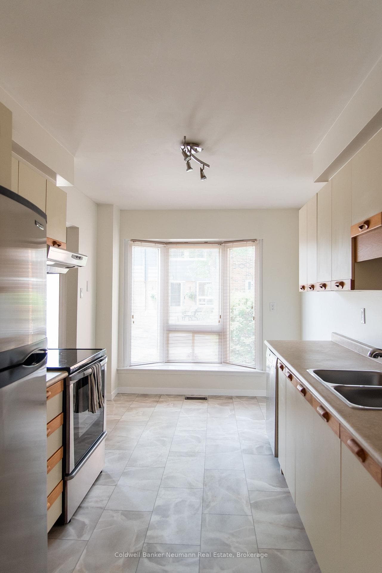 121 Bagot Street Unit 29 photo 5