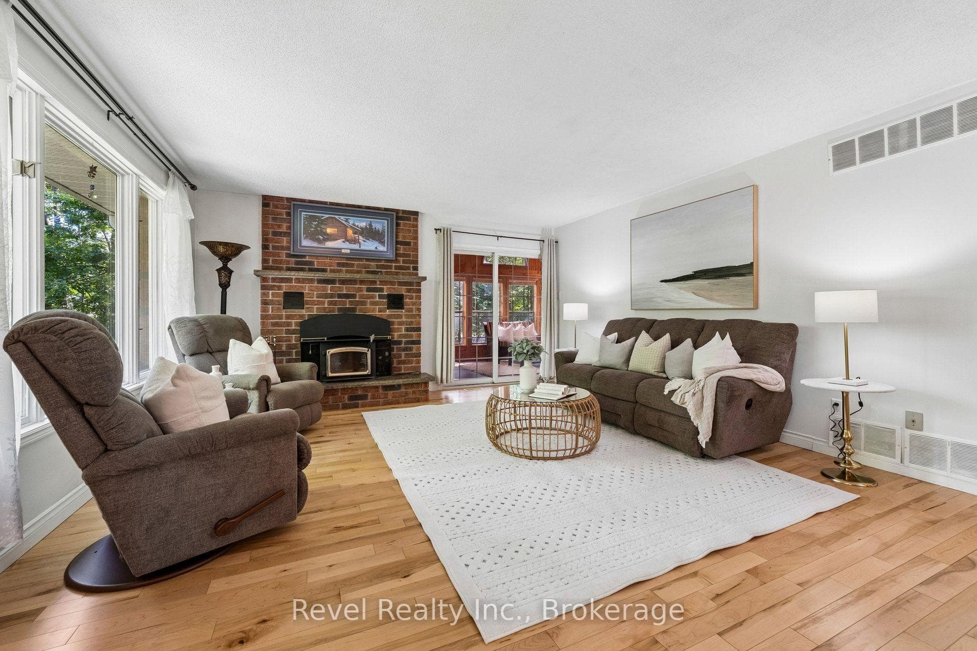 18 Bessie Avenue photo 17