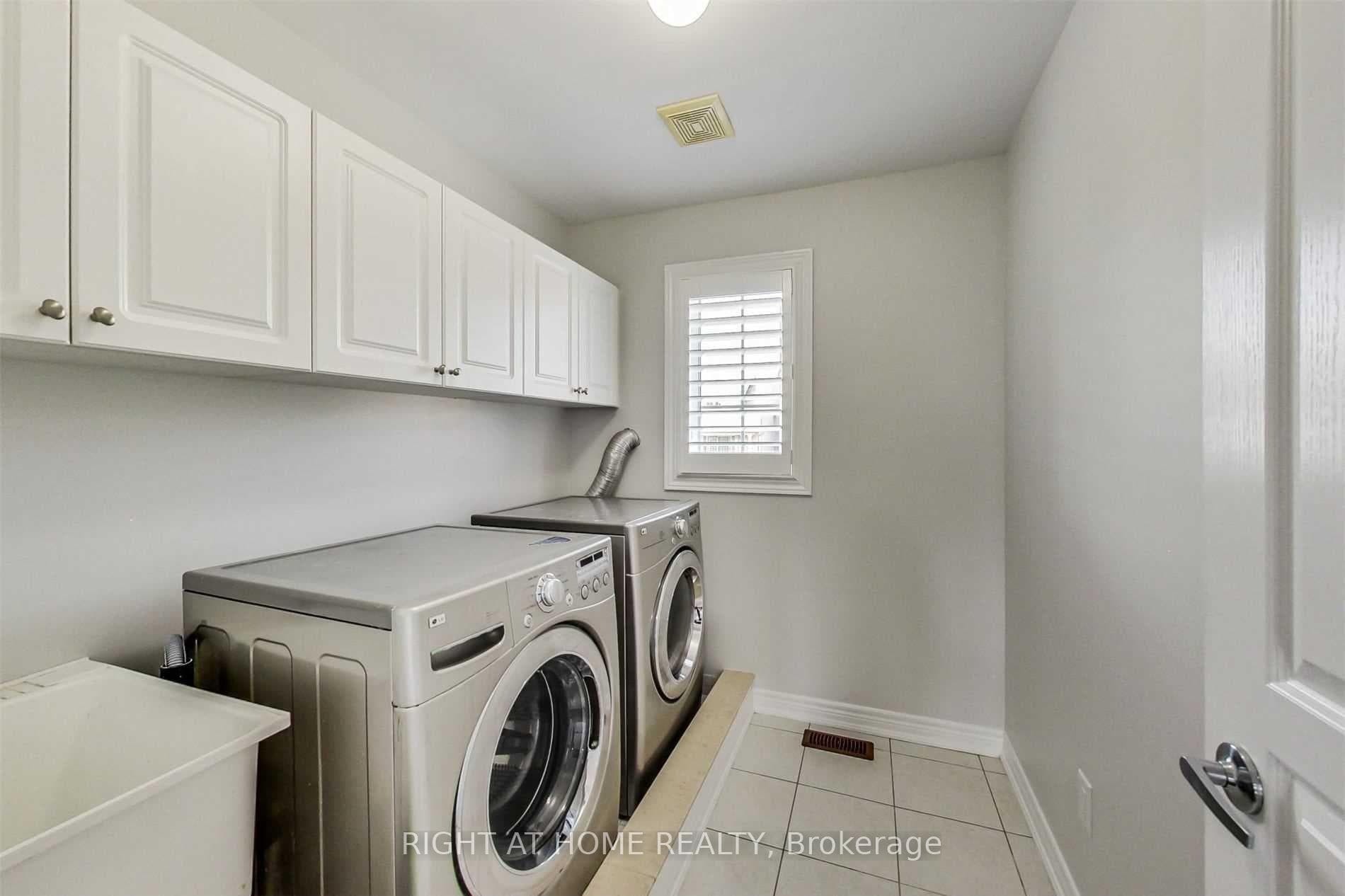 11 Beth Avenue photo 28