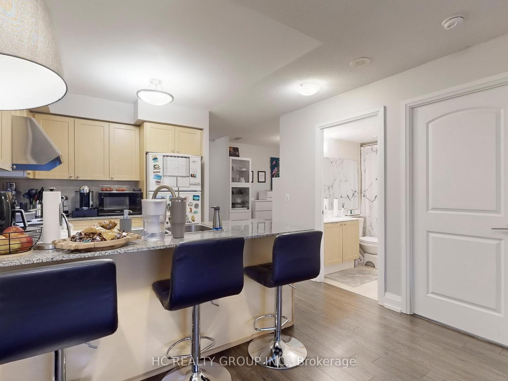 55 De Boers Drive Unit 1102 photo 6