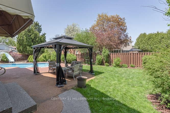 82 Leander Street photo 39