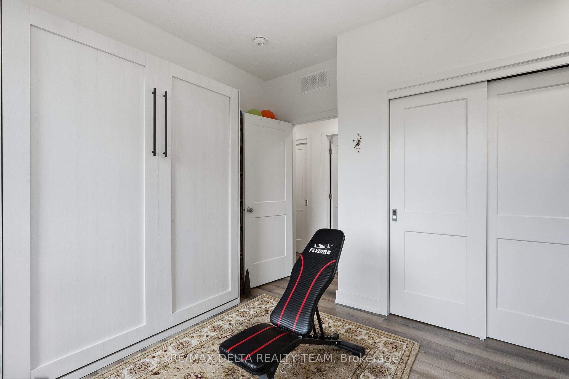 Queen Murphy bed included