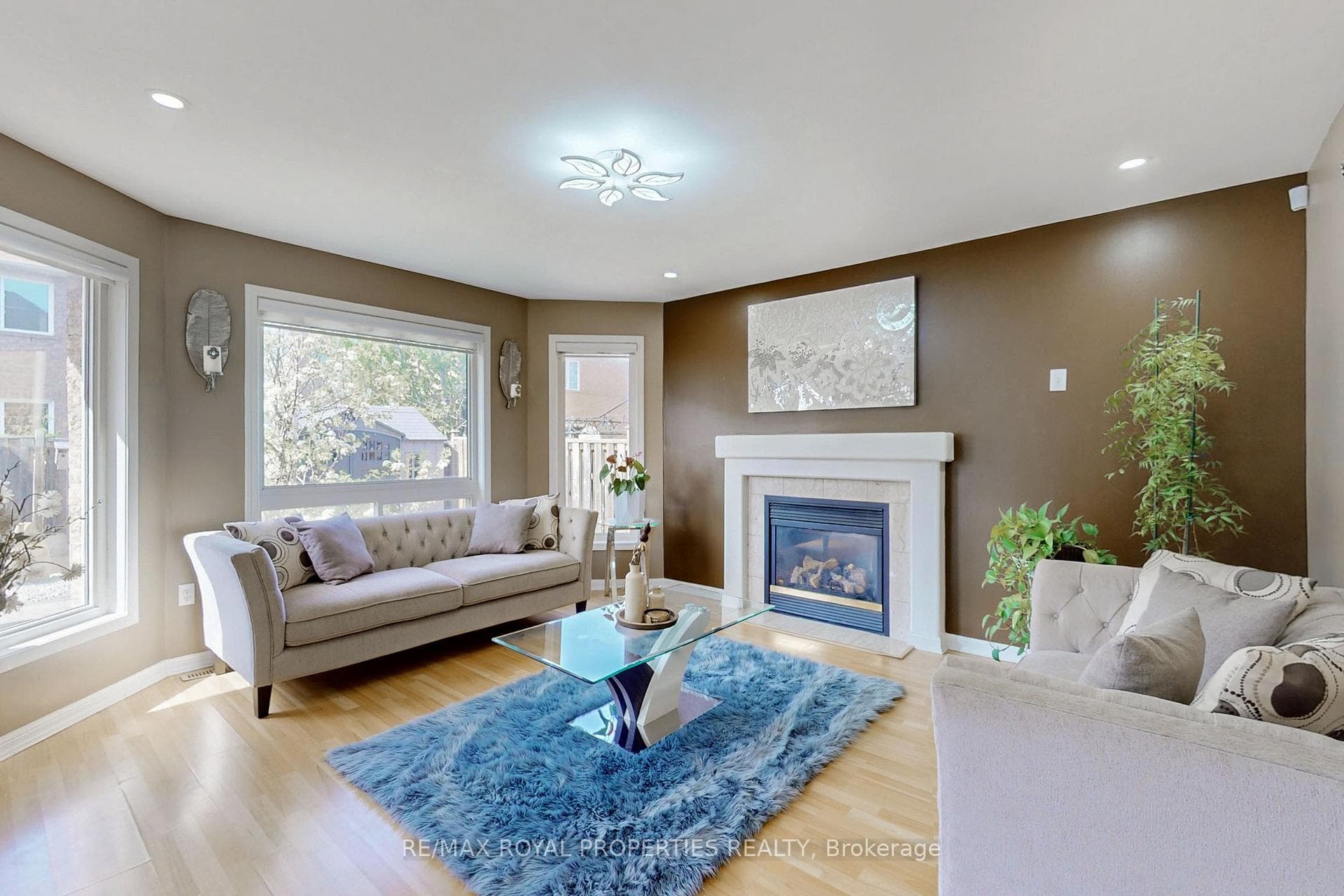 52 Salamander Street photo 5