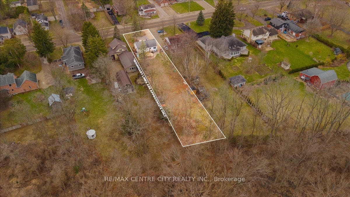 549 Victoria Street photo 32