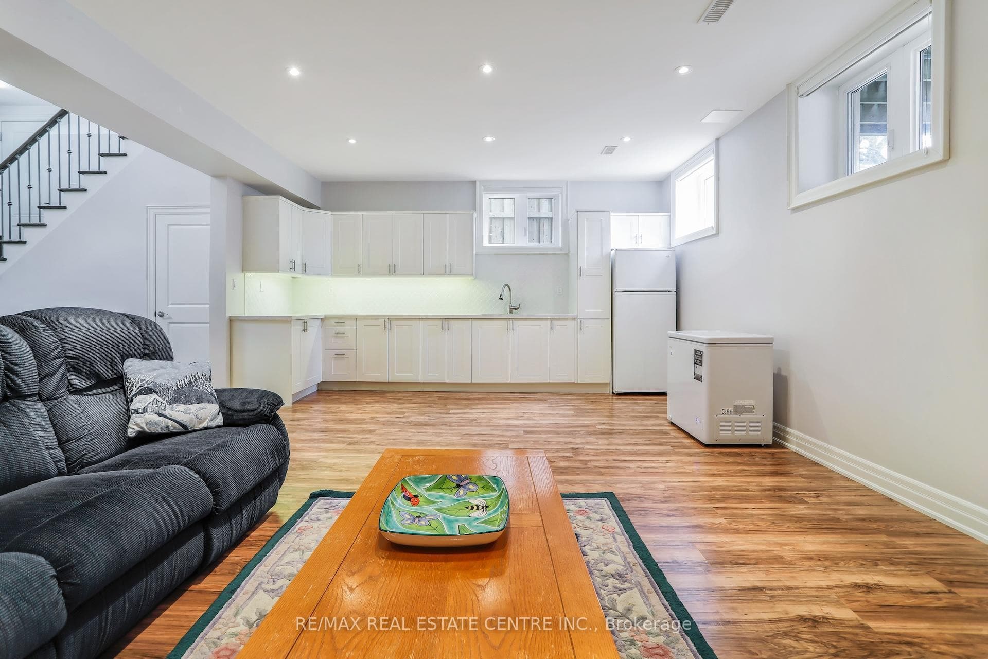 194 Torrens Avenue photo 33
