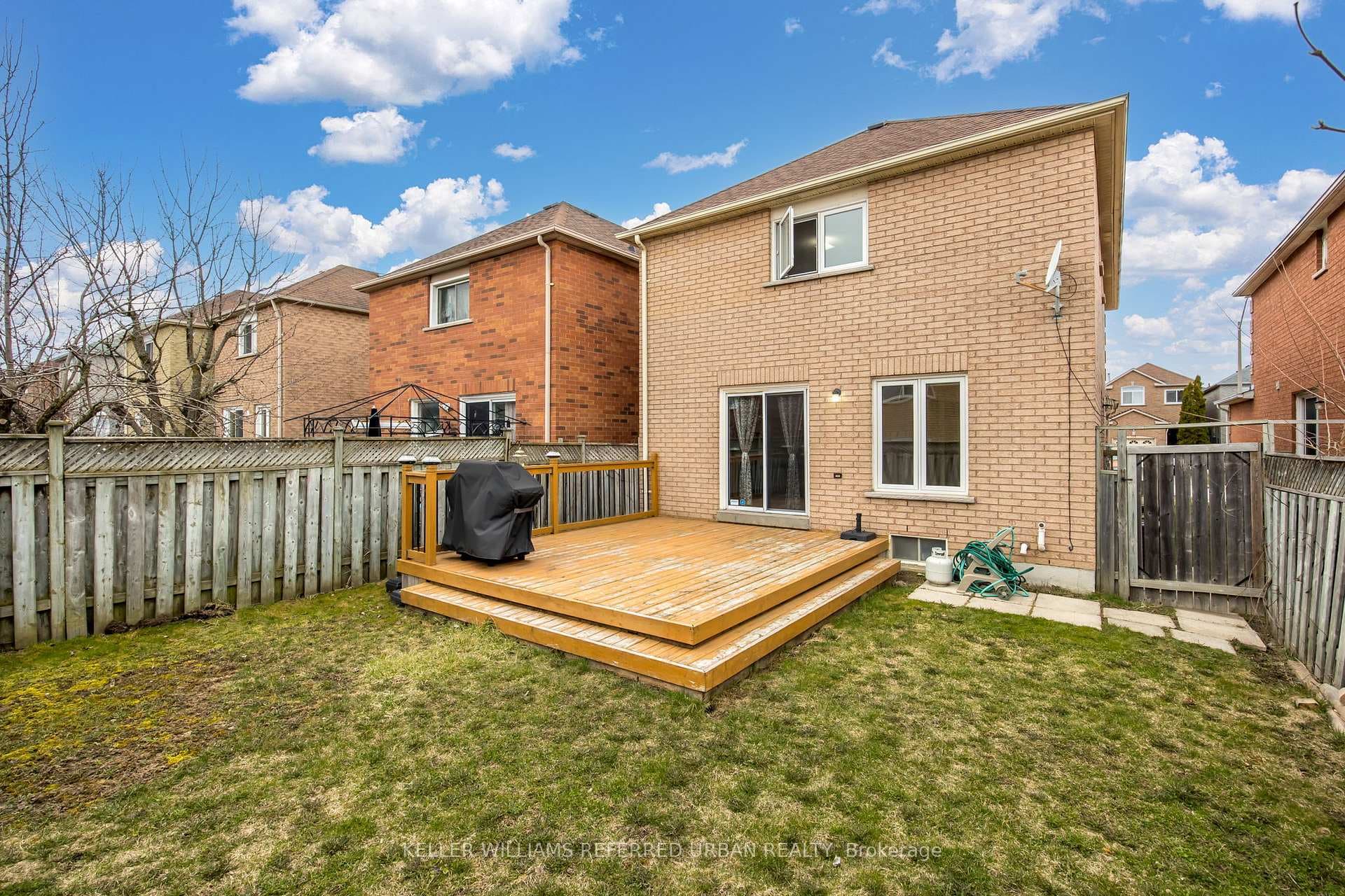 125 Laird Drive photo 31