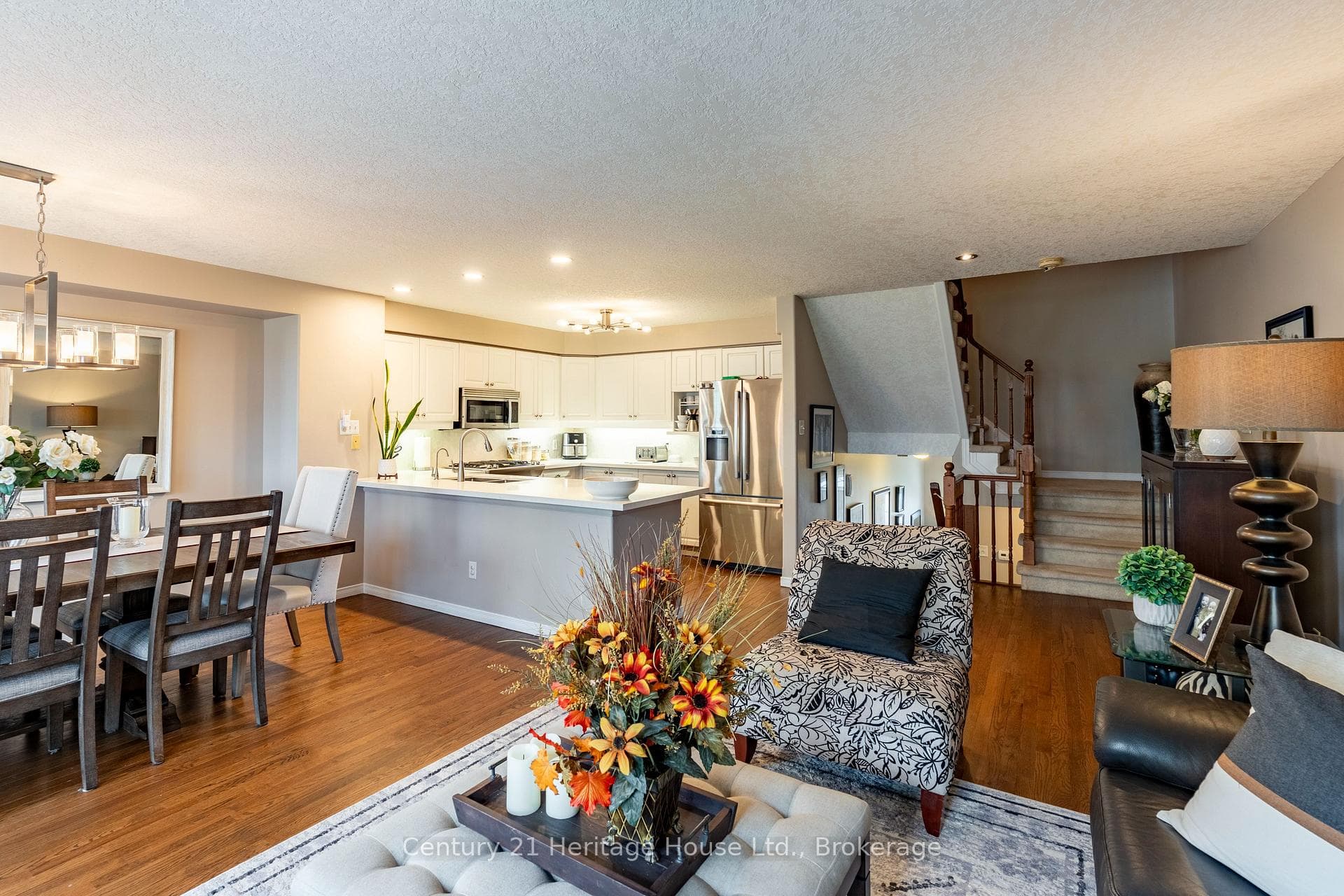 460 WOOLWICH Street Unit 6 photo 12