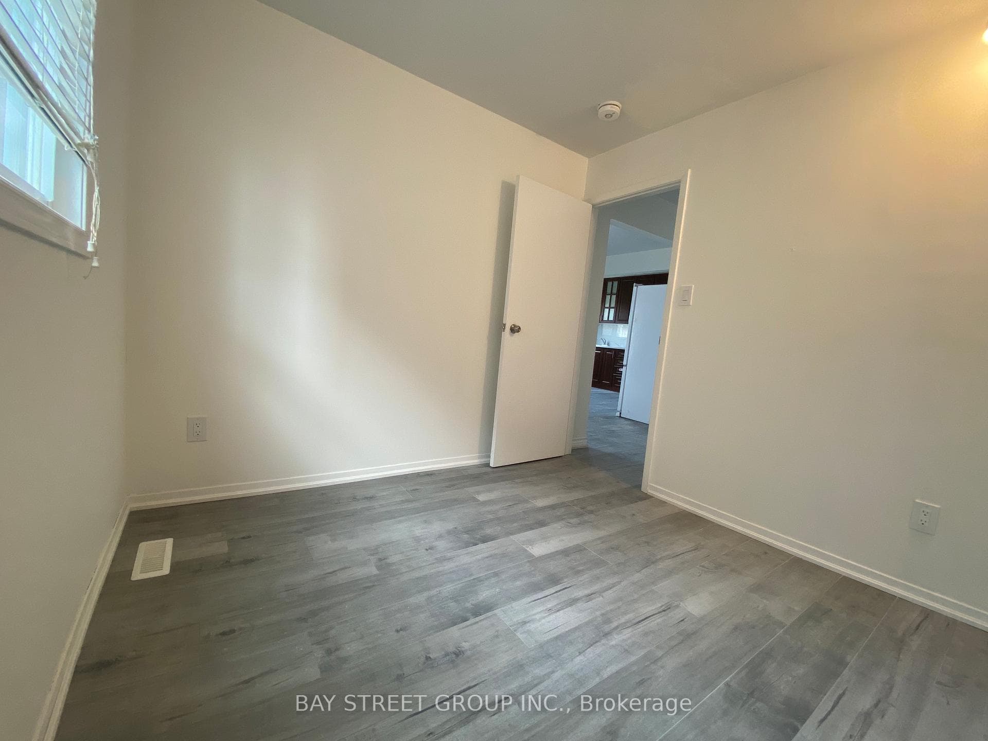 8 Kerwood (Main) Place photo 10