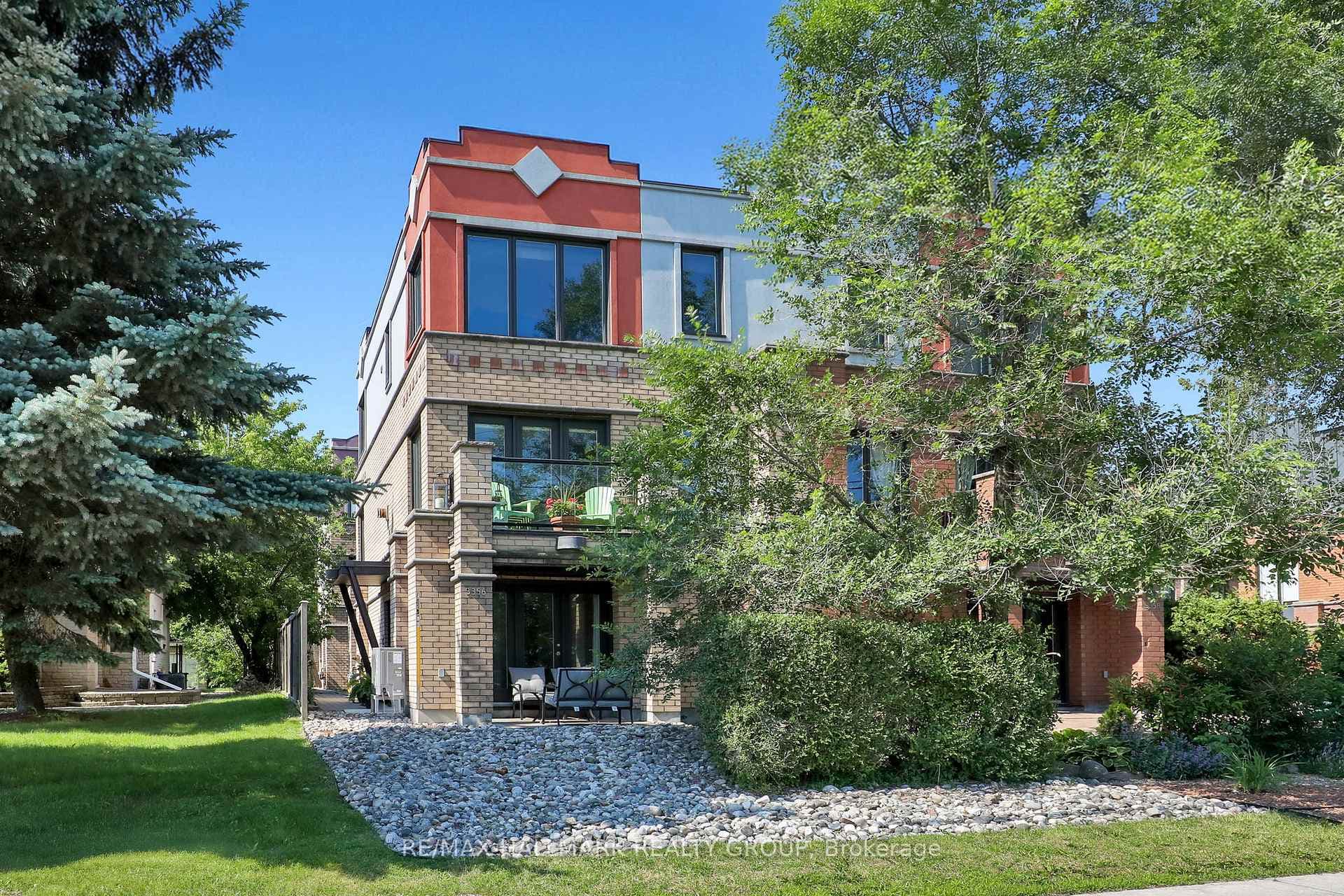 3356 CARLING Avenue photo 1