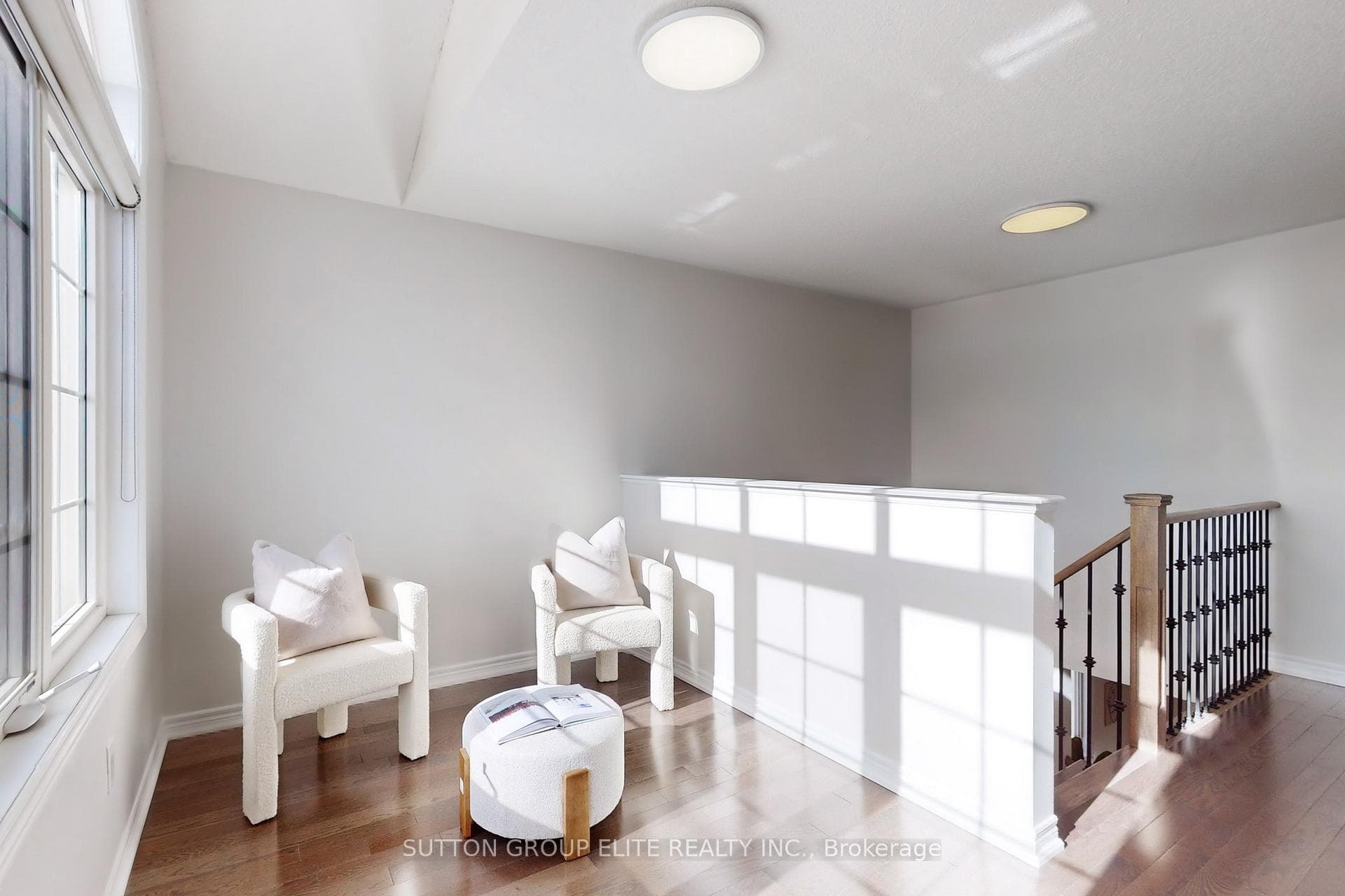 56 Valleyway Drive photo 17