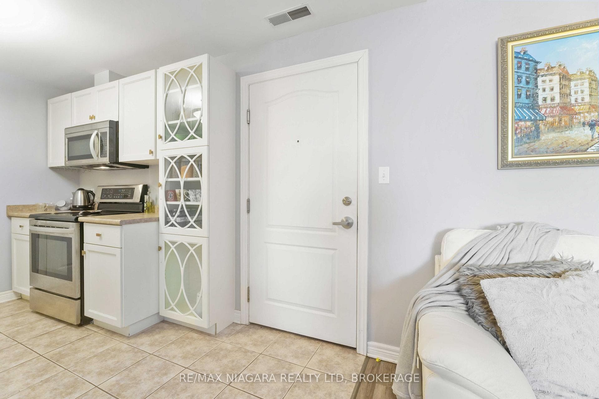 6350 DORCHESTER Road Unit 113 photo 10