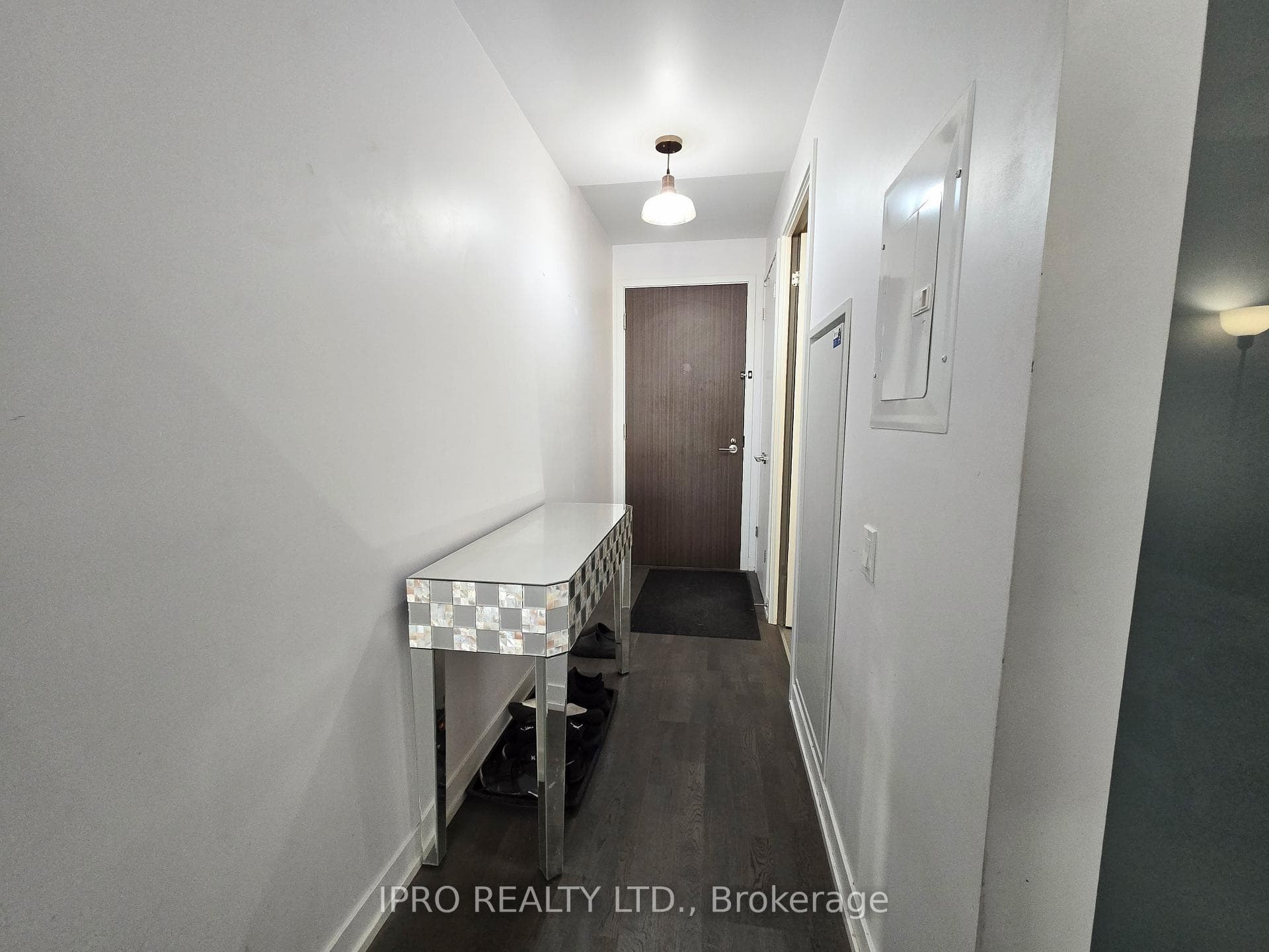 560 King Street Unit 519 photo 11