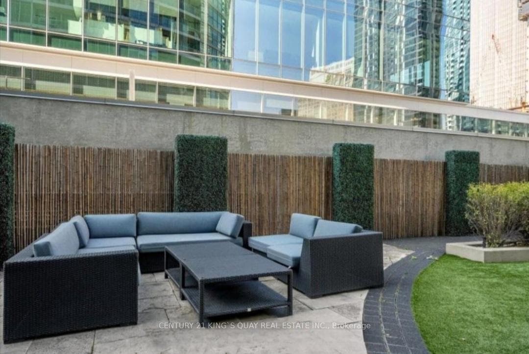 18 Yonge Street Unit 2007 photo 34