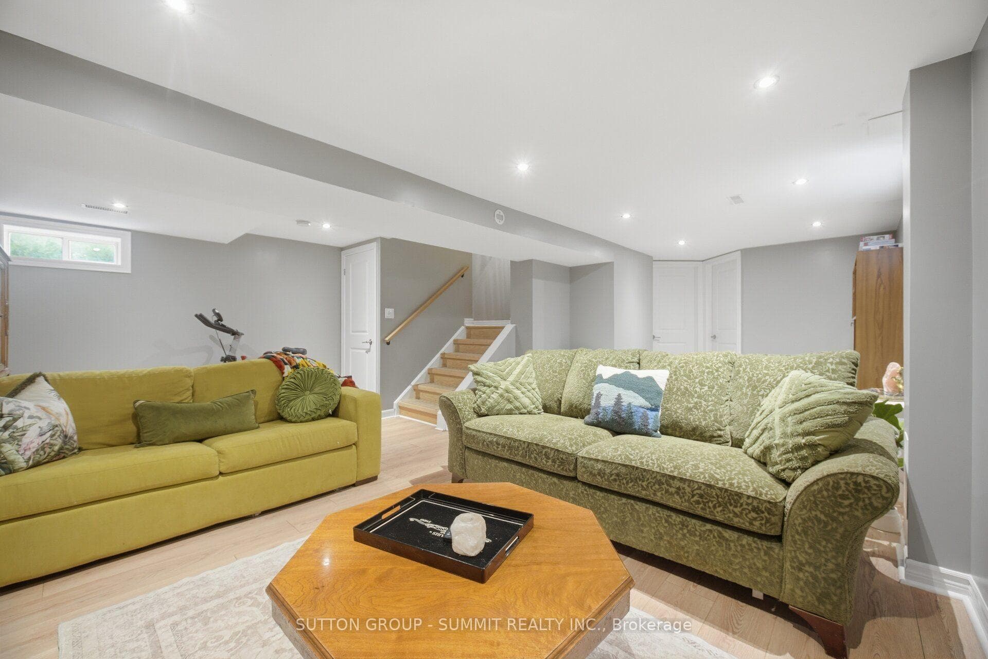1845 Hyde Mill Crescent photo 34