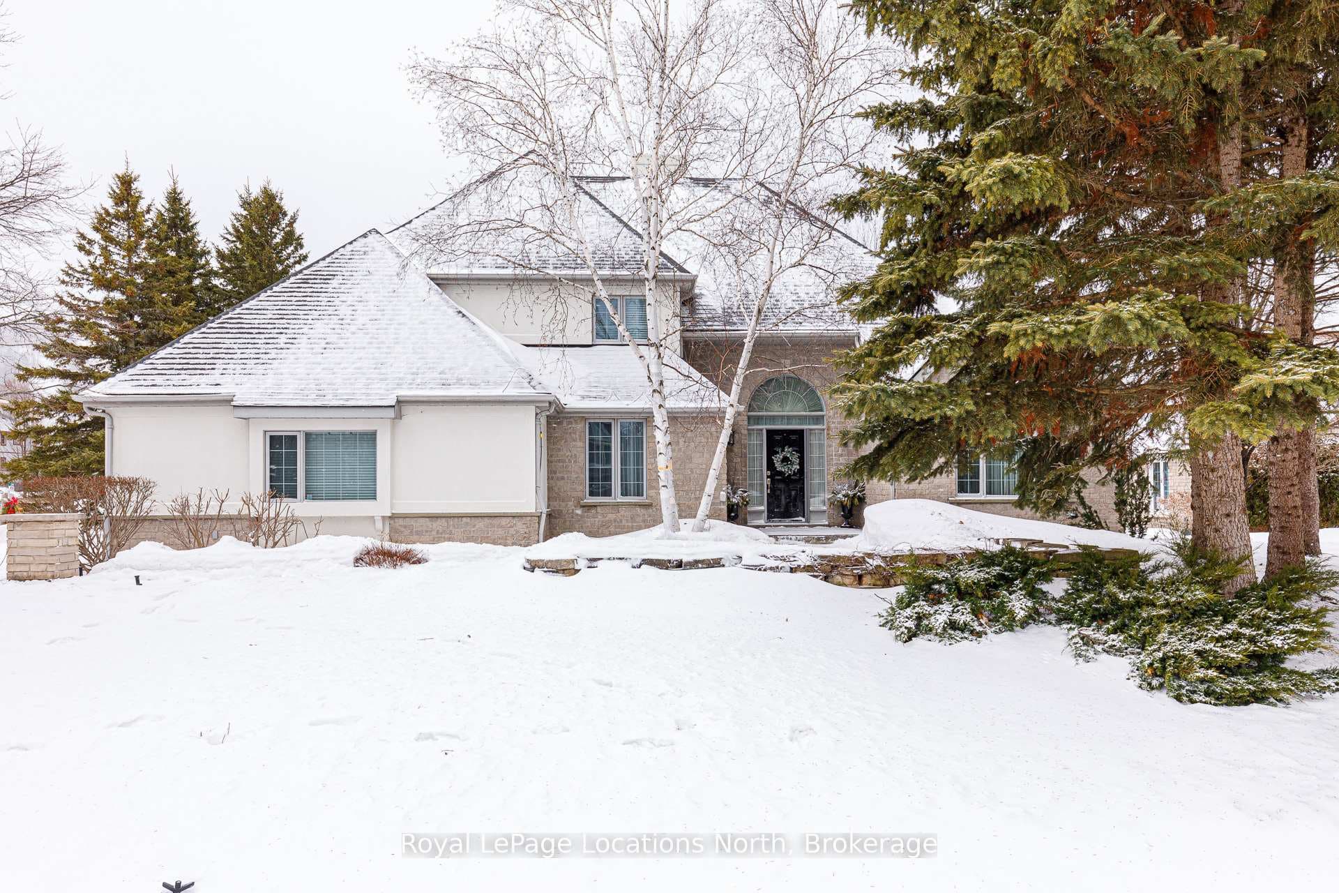 235 Blueski George Crescent photo 1