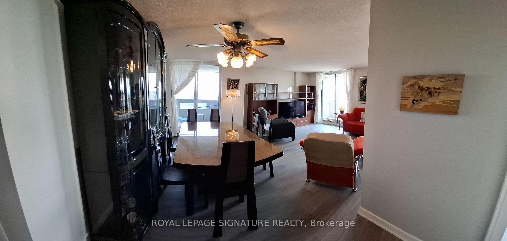 60 INVERLOCHY Boulevard Unit 1210 photo 11