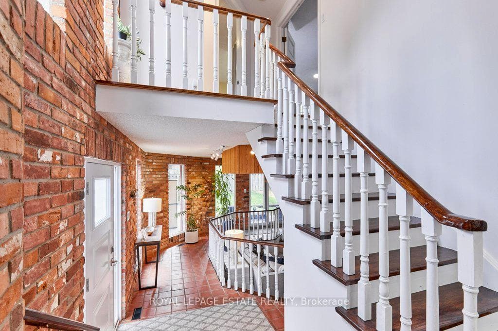 Unique layout and high ceilings