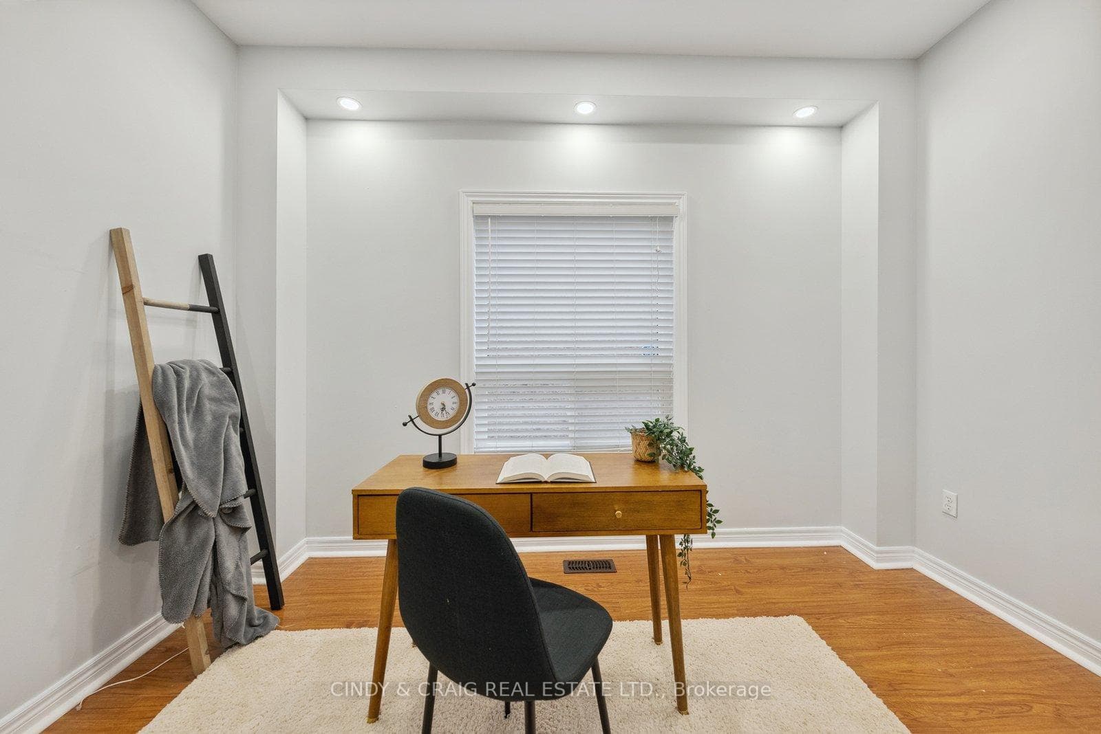 67 Rosswell Drive photo 11