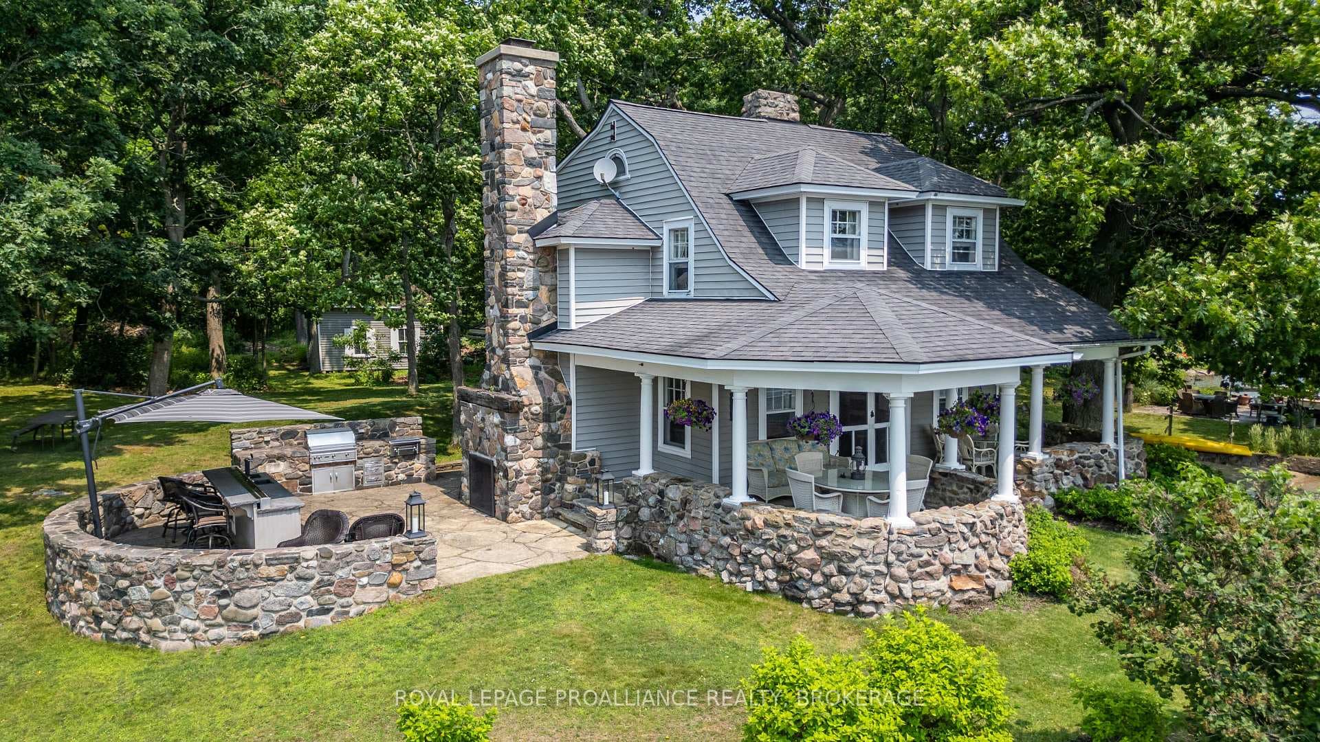 121 Tremont Park Island photo 2