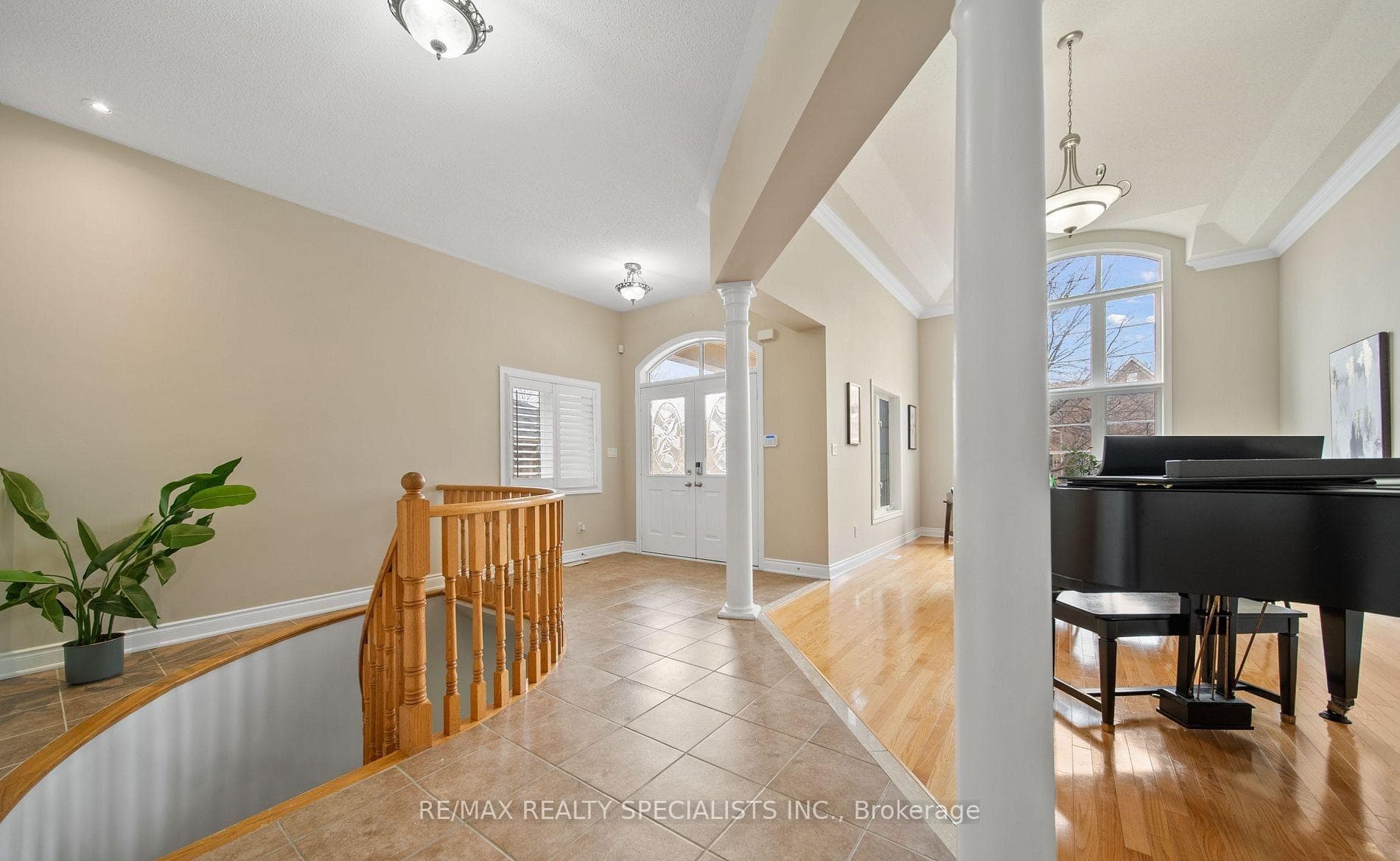 31 Saint Hubert Drive photo 5
