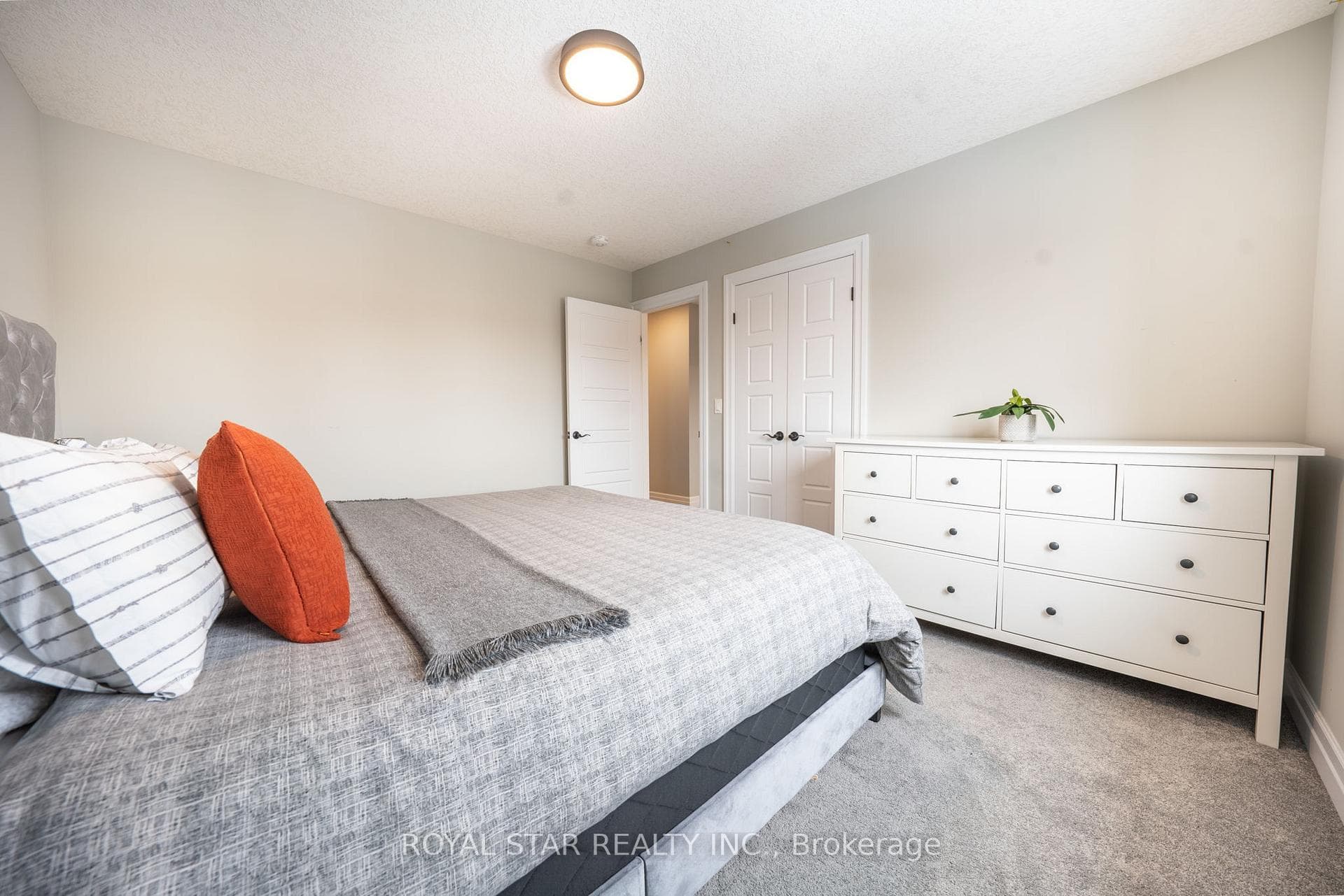 325 Masters Drive photo 32