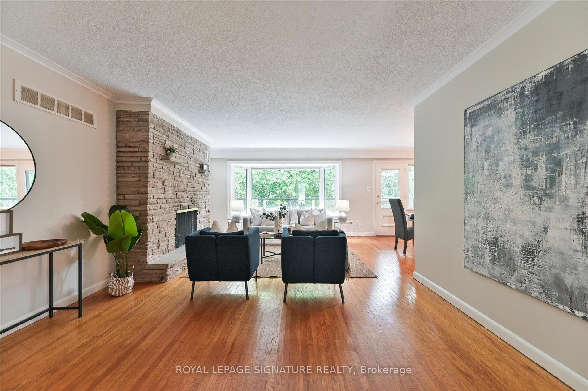 Living room w/large window o/lookig the ravine