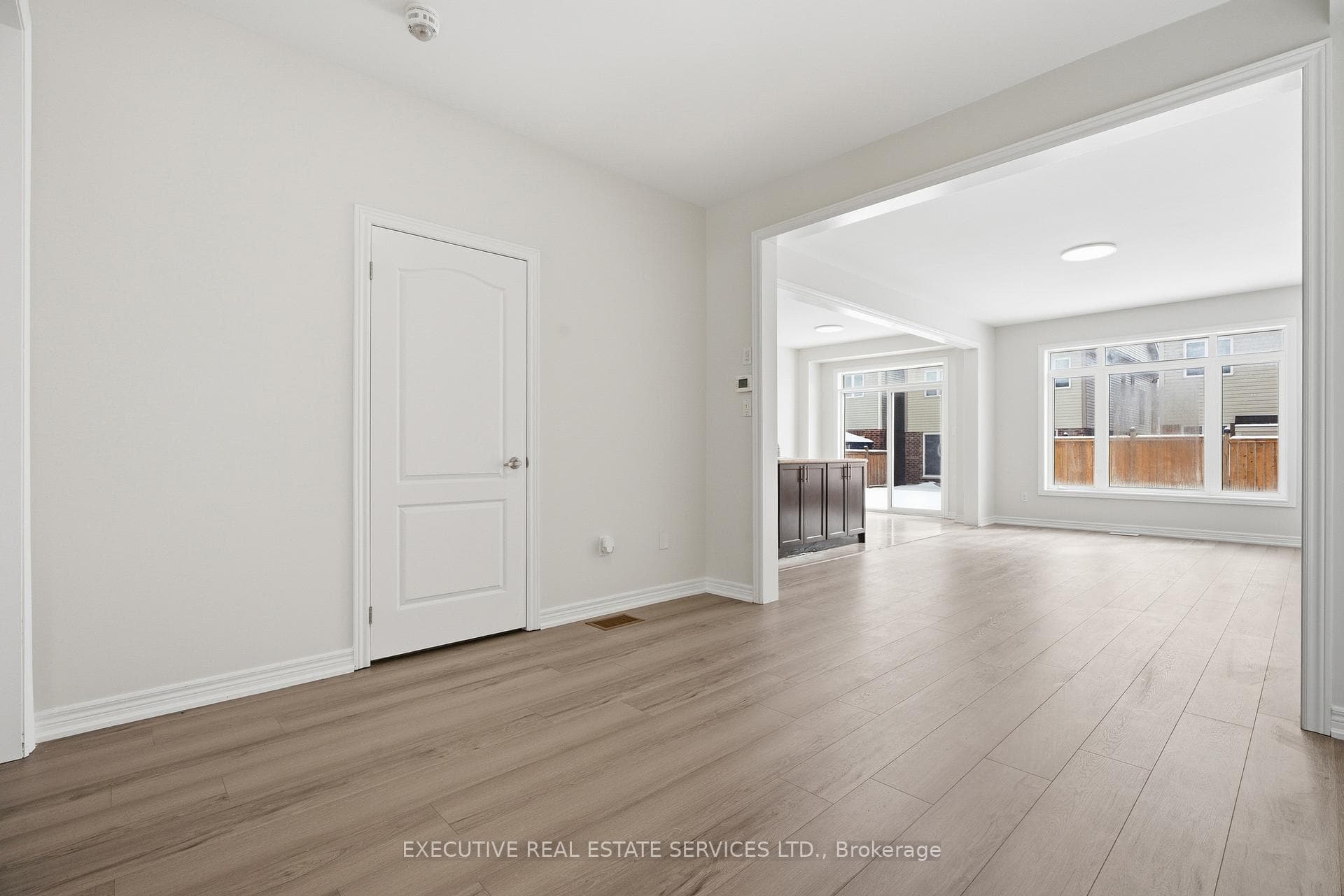 439 Linden Drive photo 6