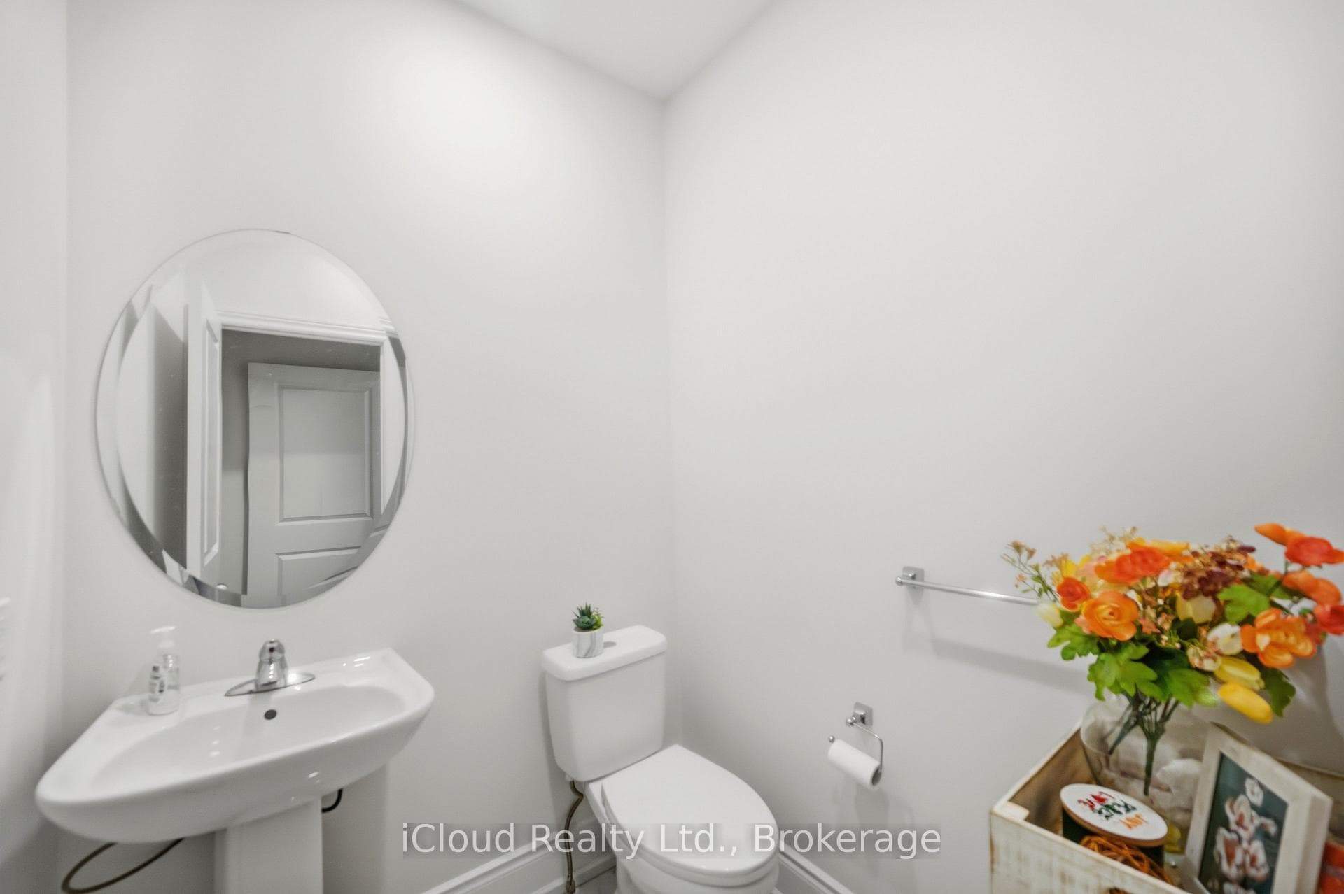 5 Leith Drive photo 14