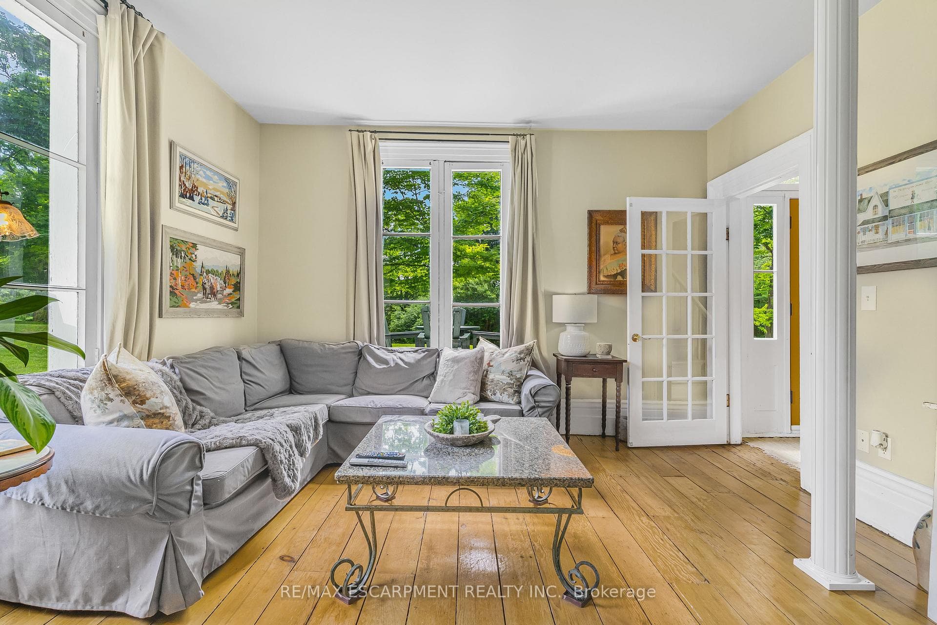 2998 Holland Road photo 17
