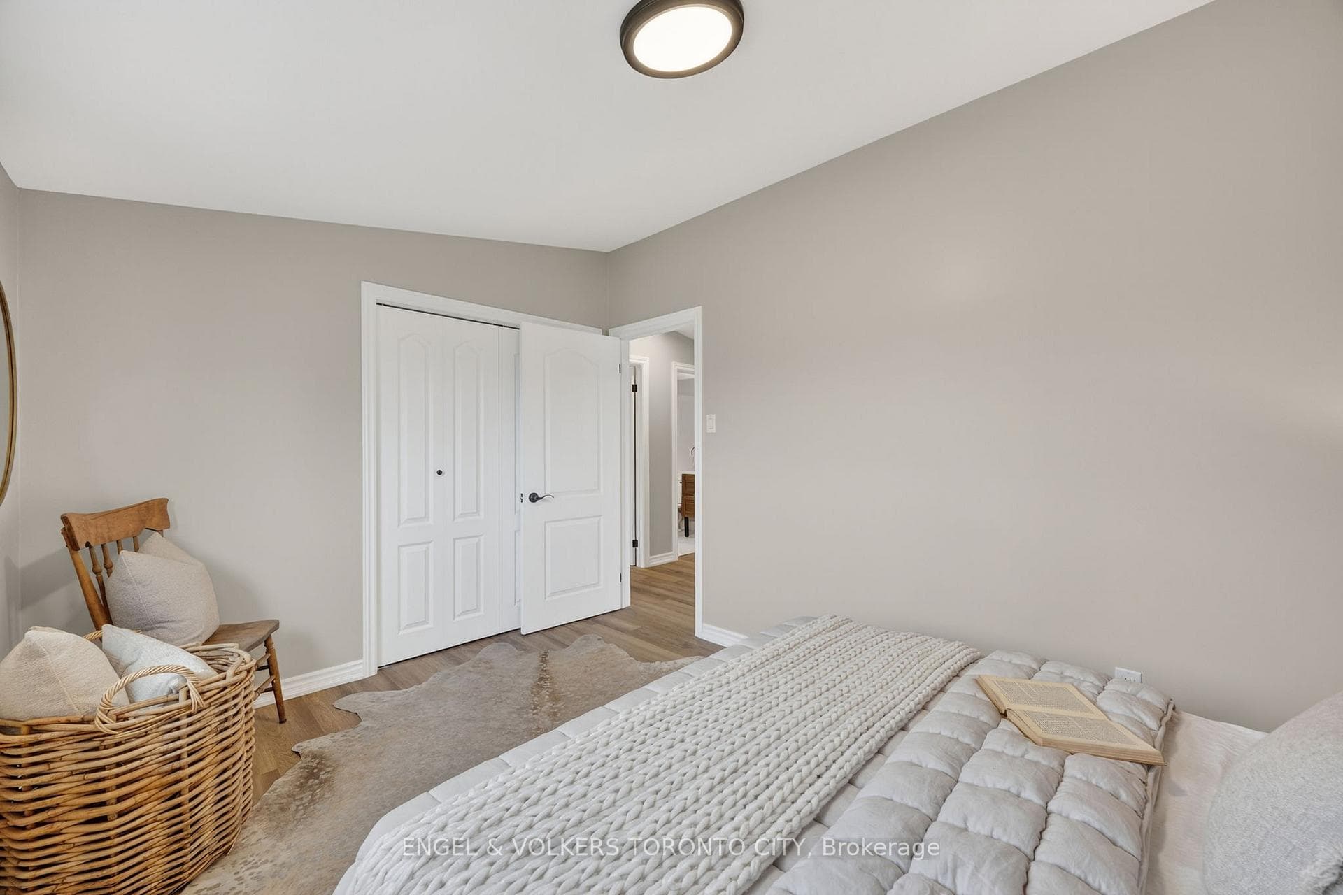 33 Wheatsheaf Crescent photo 25