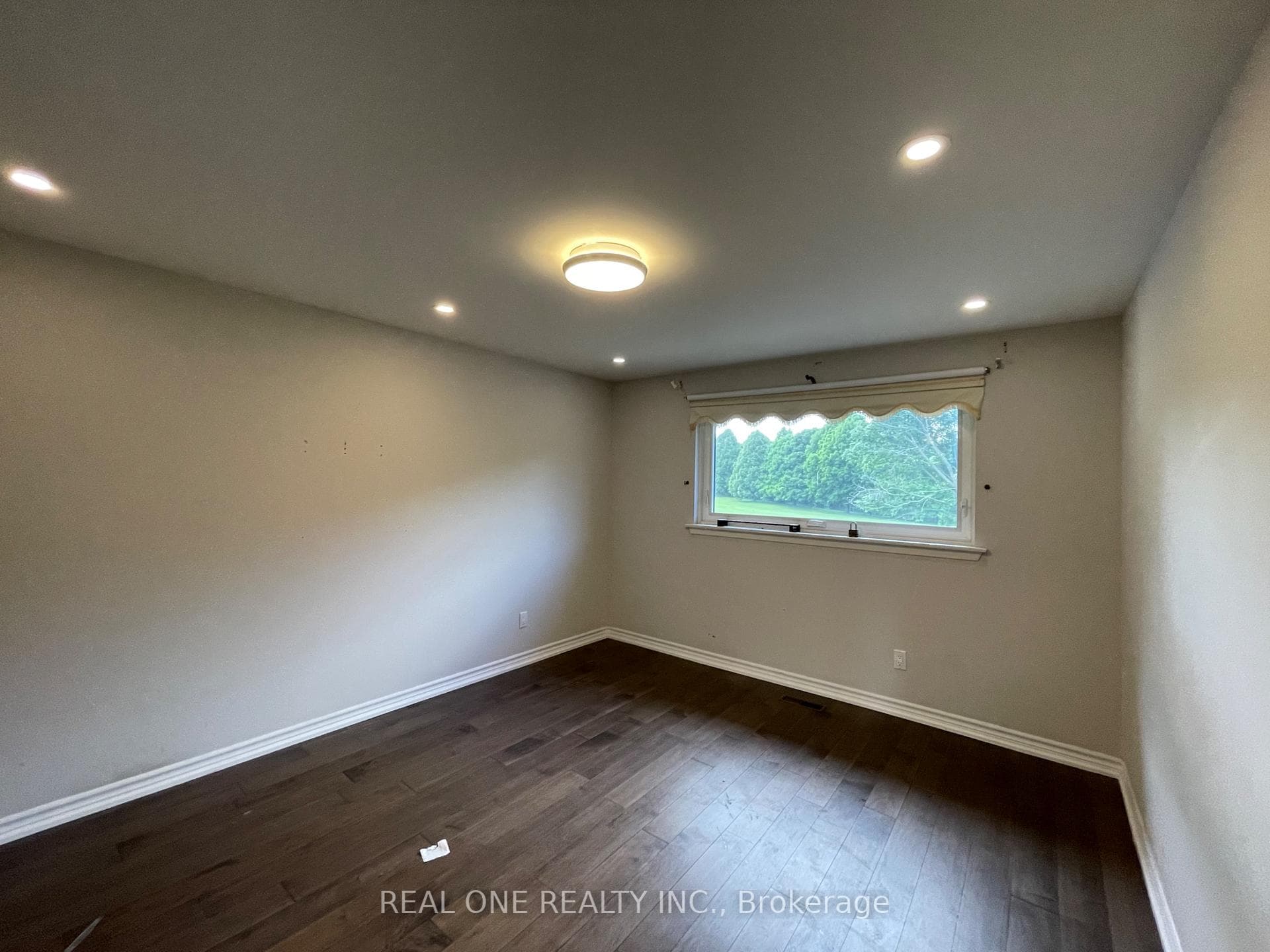 32 Summerfeldt Crescent photo 10