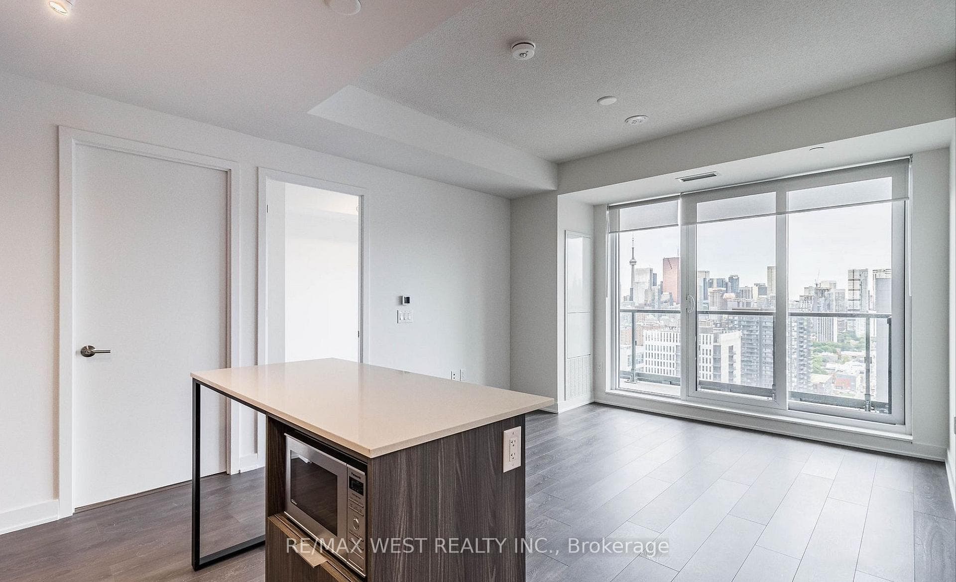 130 River Street Unit 3004 photo 4