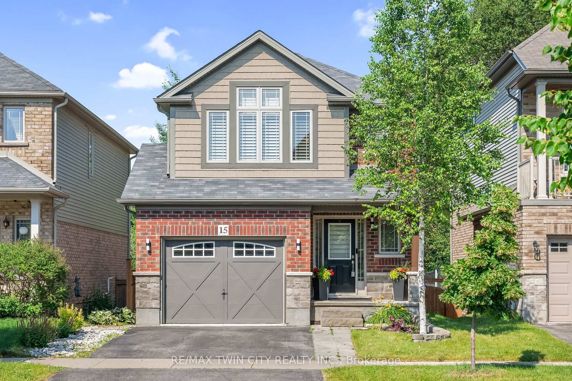15 Forest Creek Drive photo 1