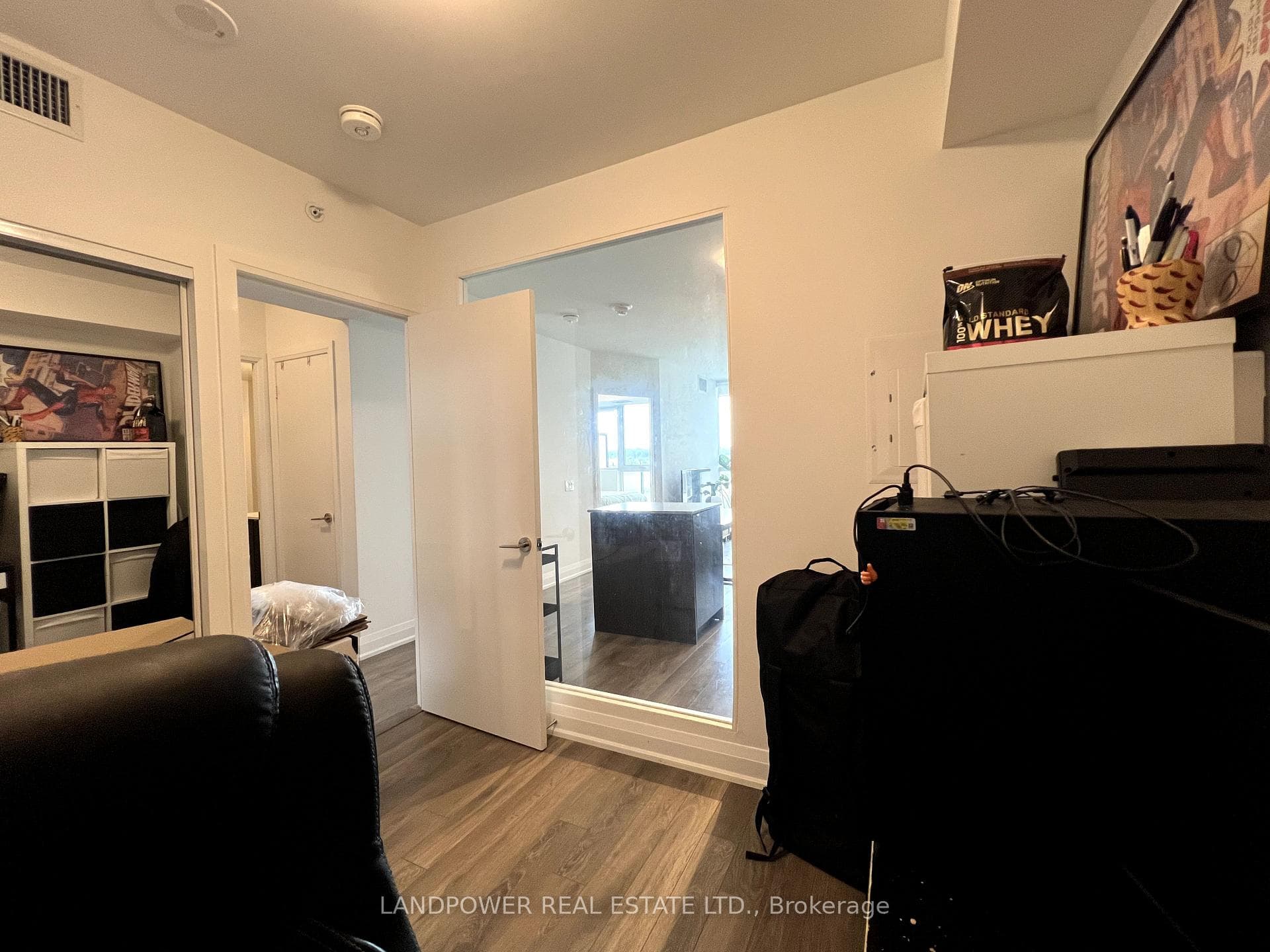 1461 Lawrence Avenue Unit 908 photo 25