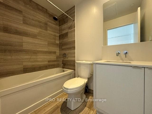 100 Harbour Street Unit 6008 photo 3