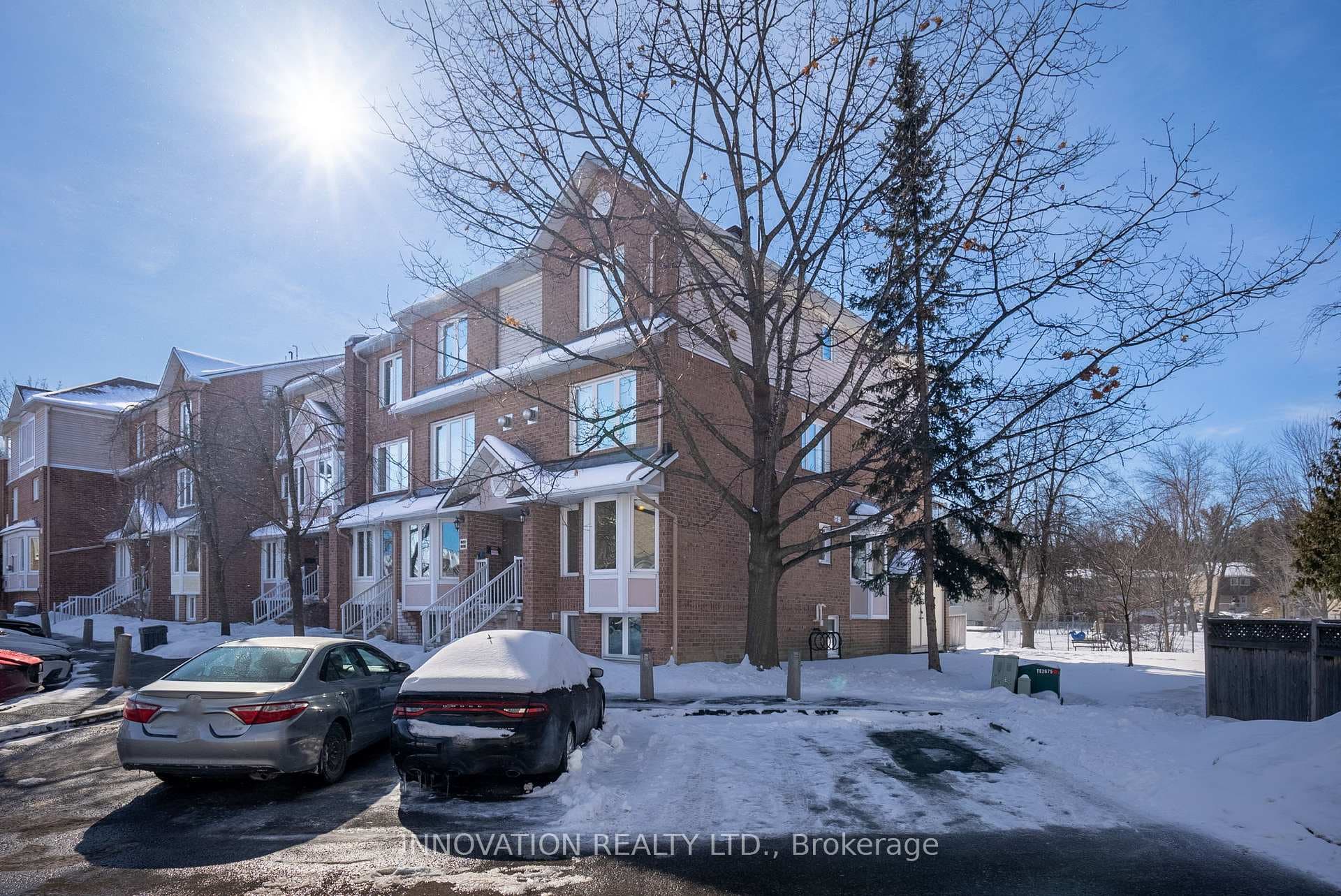 1657 Locksley Lane Unit 9 photo 1