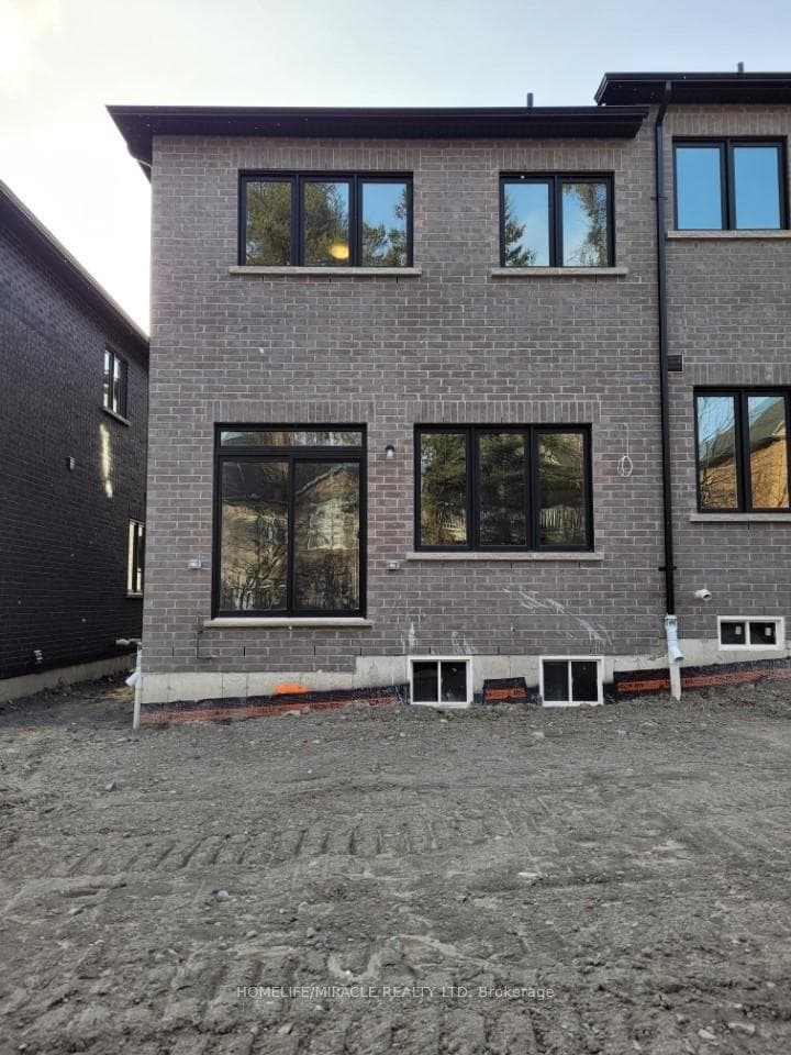 34 Rumi Court photo 16