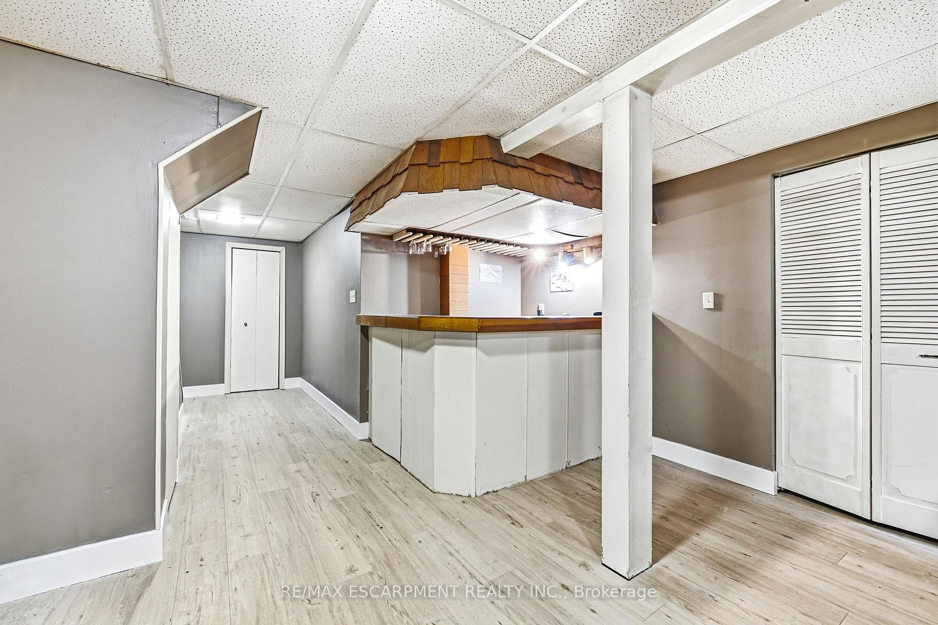 564 Sheraton Road Unit 14 photo 25